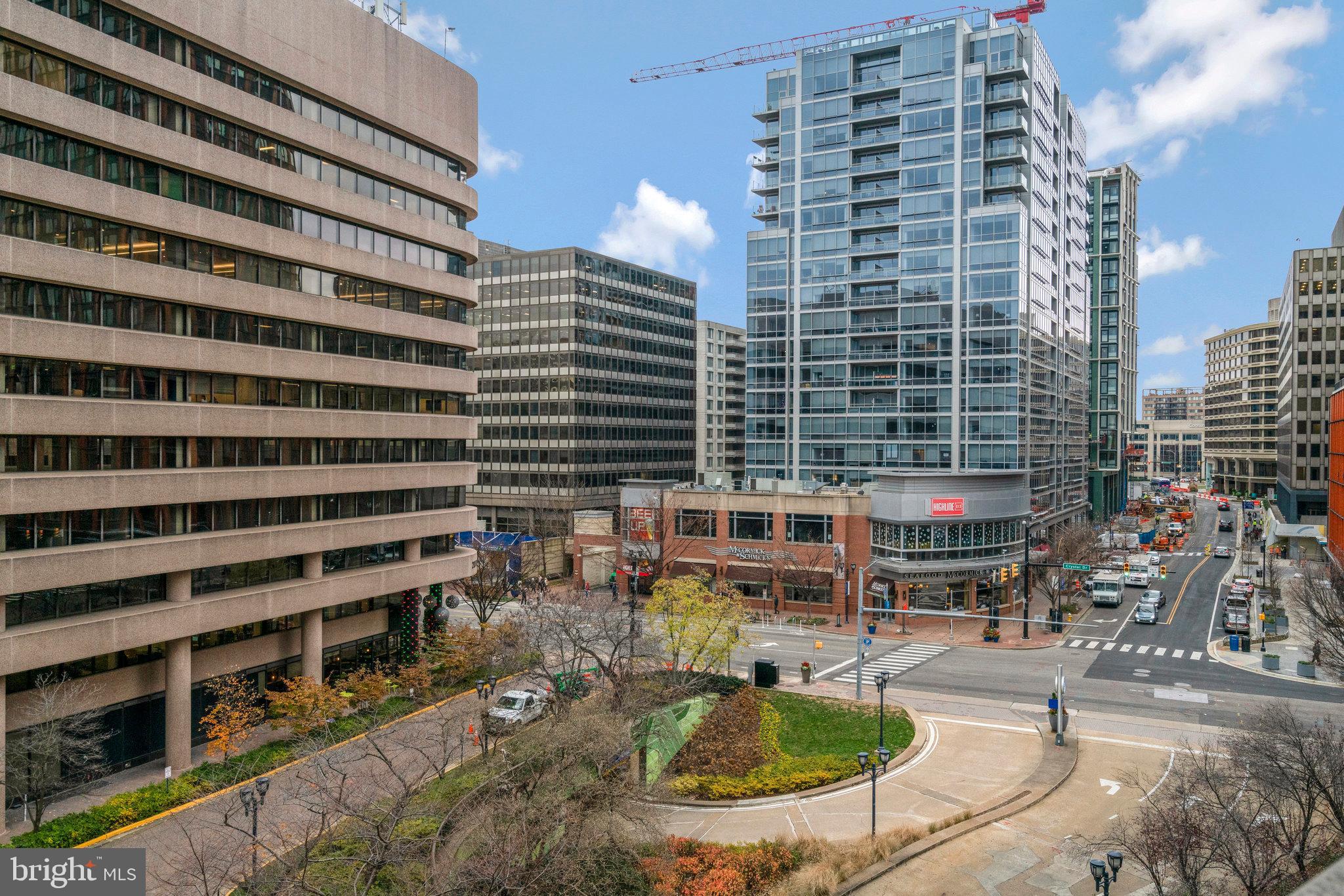 CRYSTAL PARK - Residential Lease