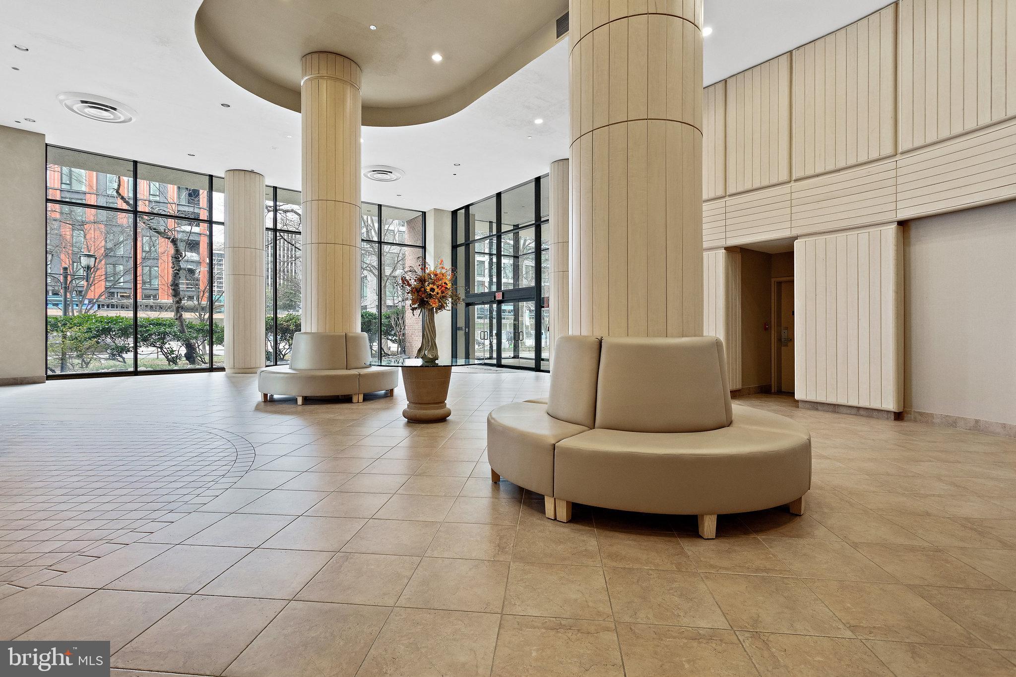 CRYSTAL PARK - Residential Lease