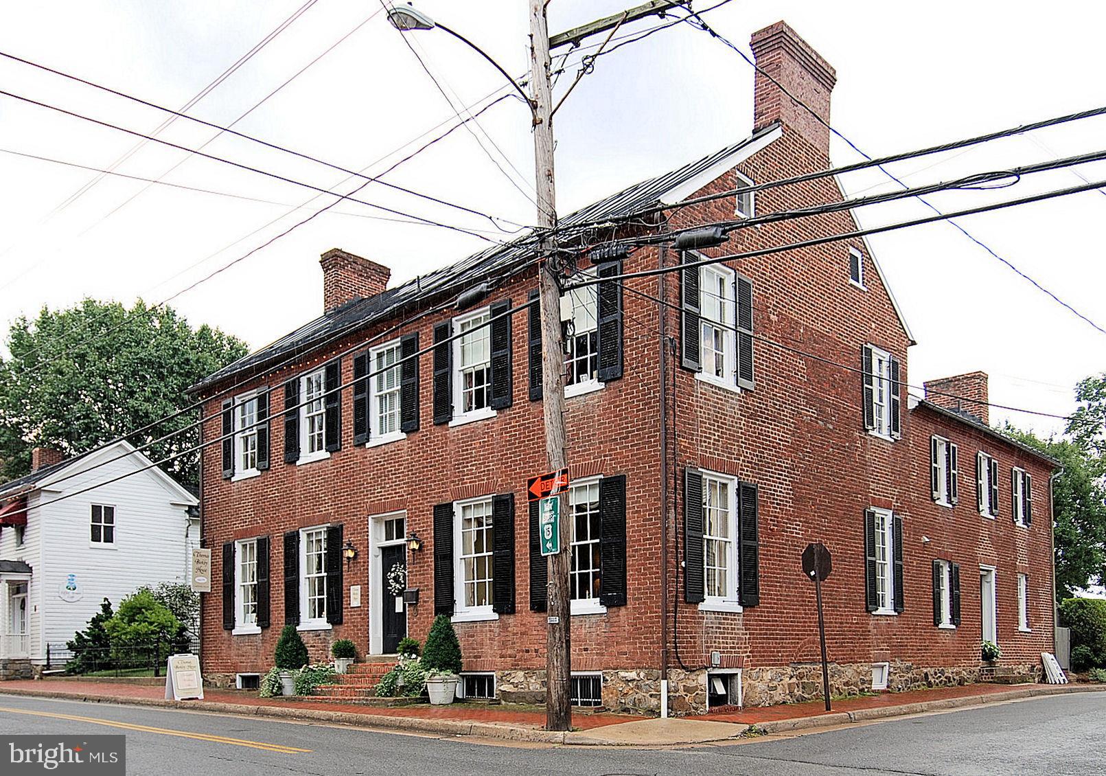 GREEN HILL FARM - Residential