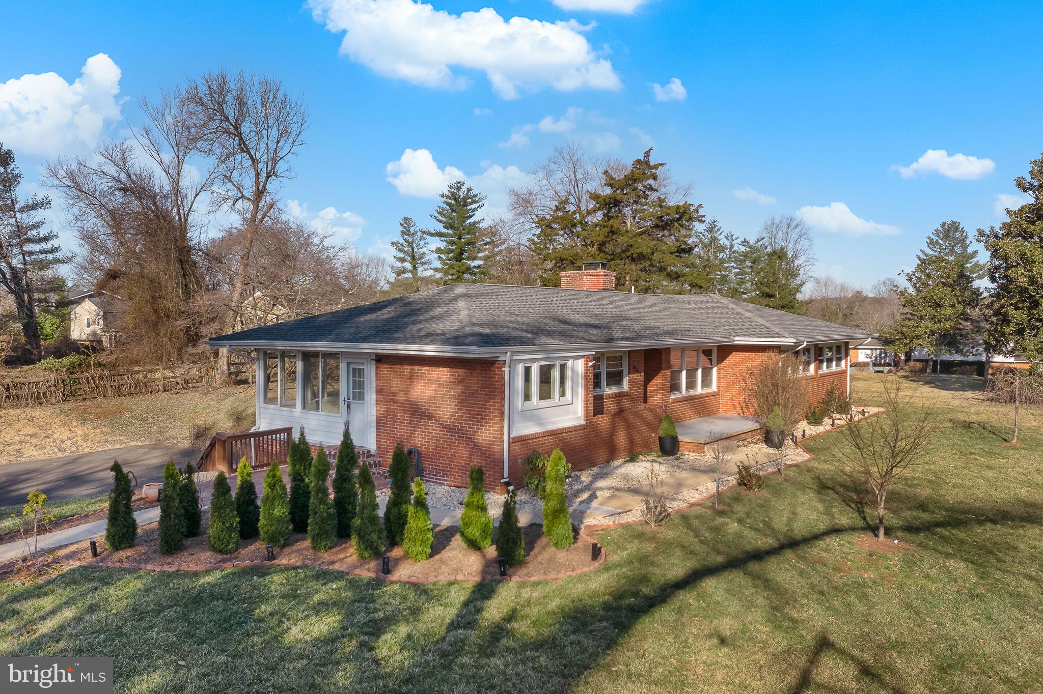 WARRENTON LAKES - Residential