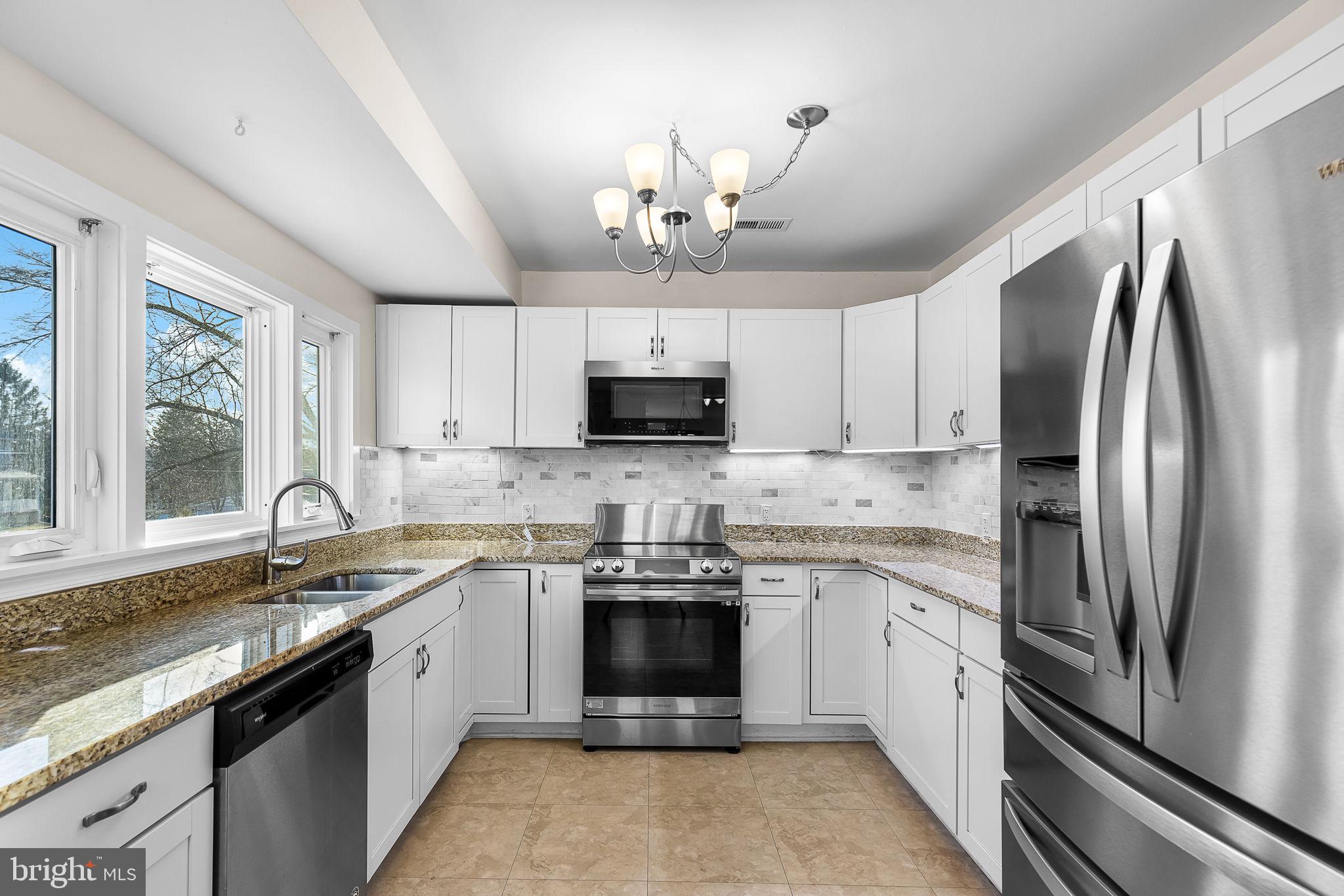 WARRENTON LAKES - Residential