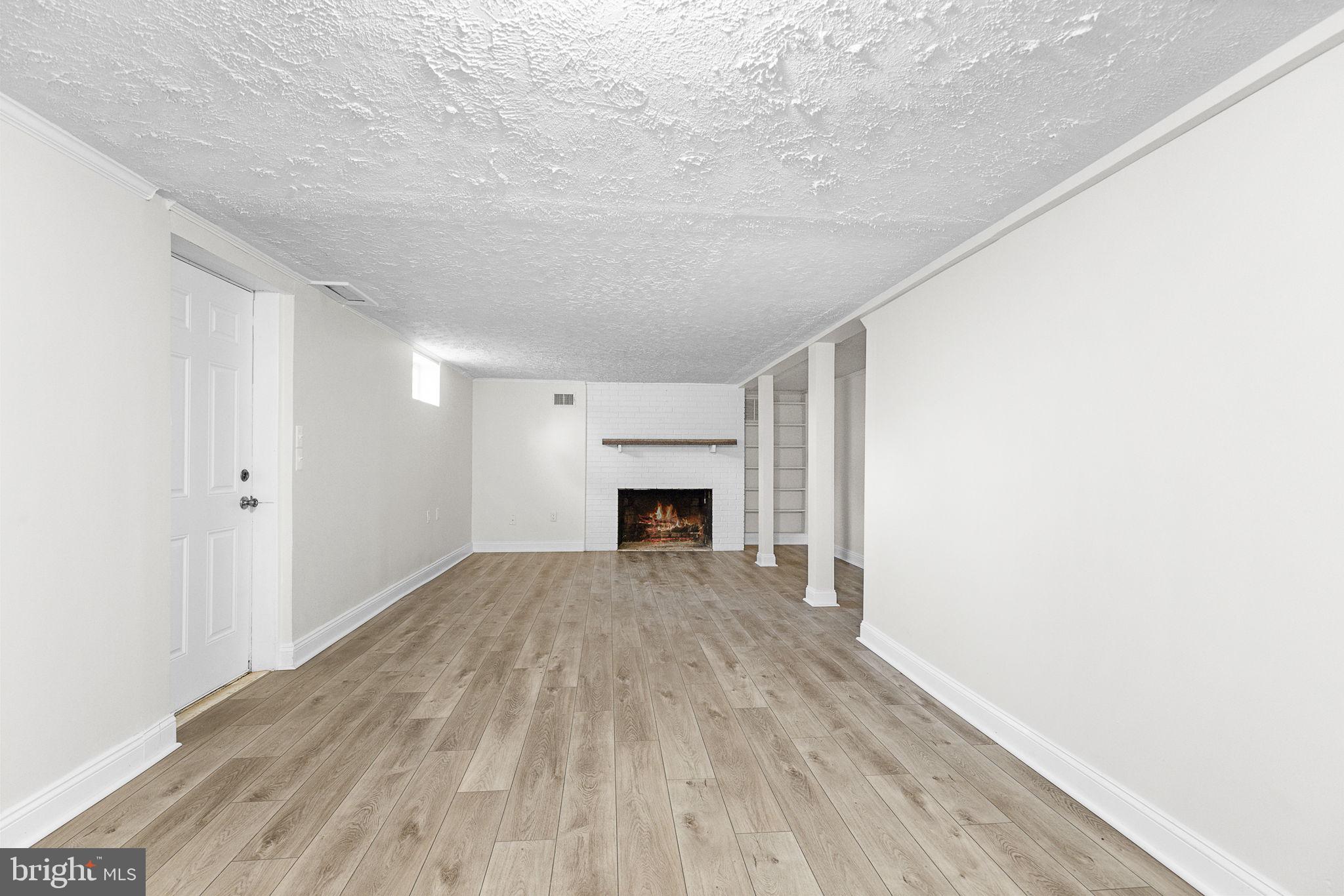 WARRENTON LAKES - Residential