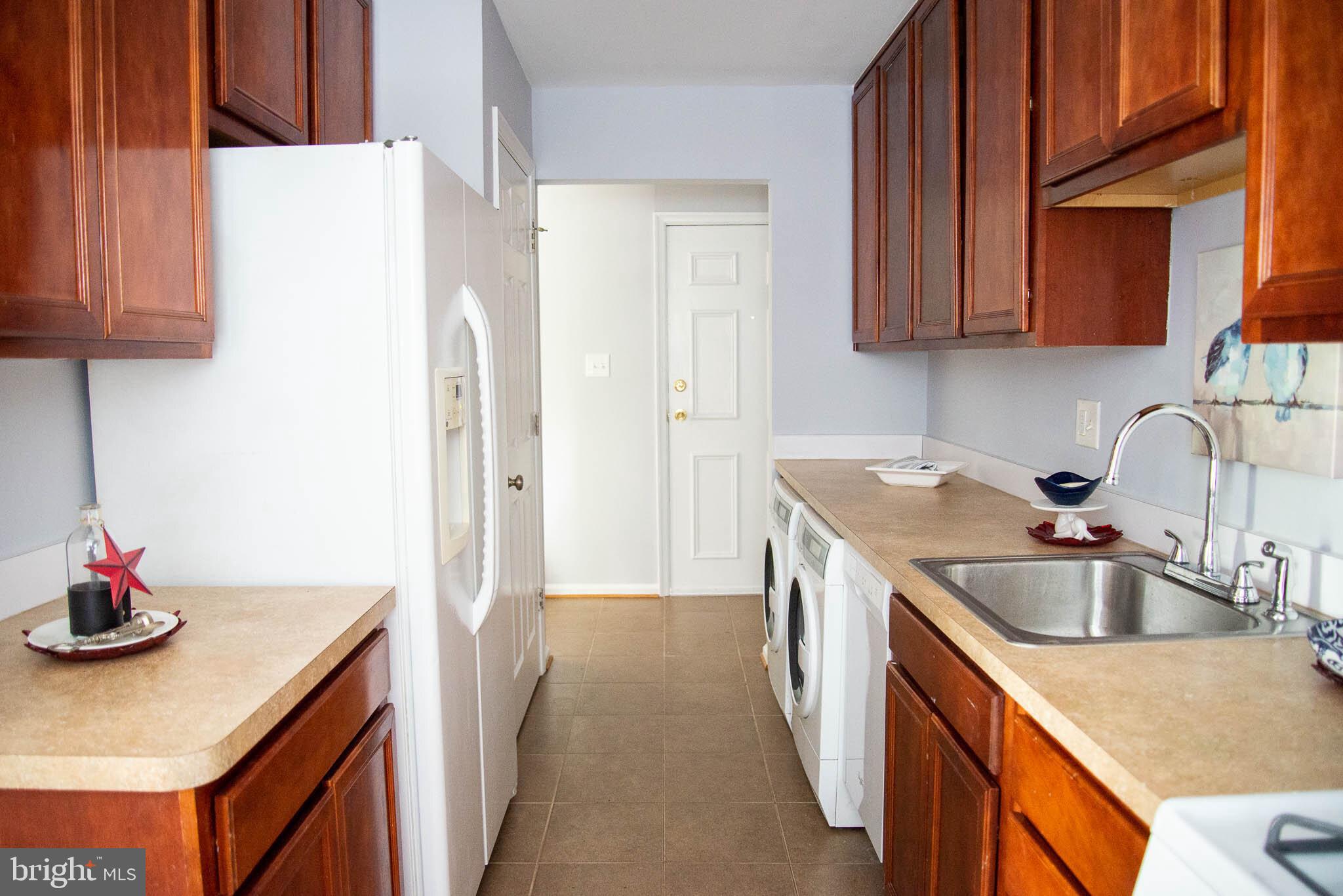 WESTWOOD COMMONS - Residential