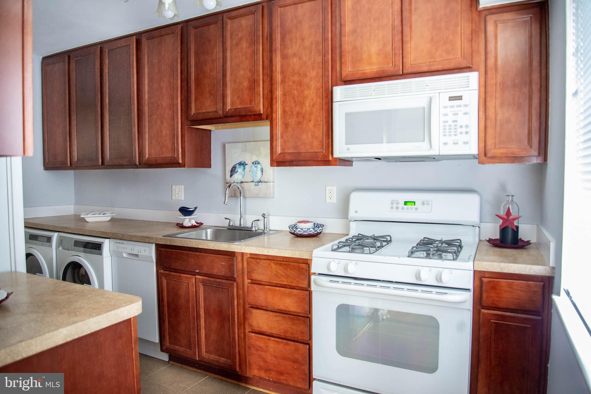 WESTWOOD COMMONS - Residential