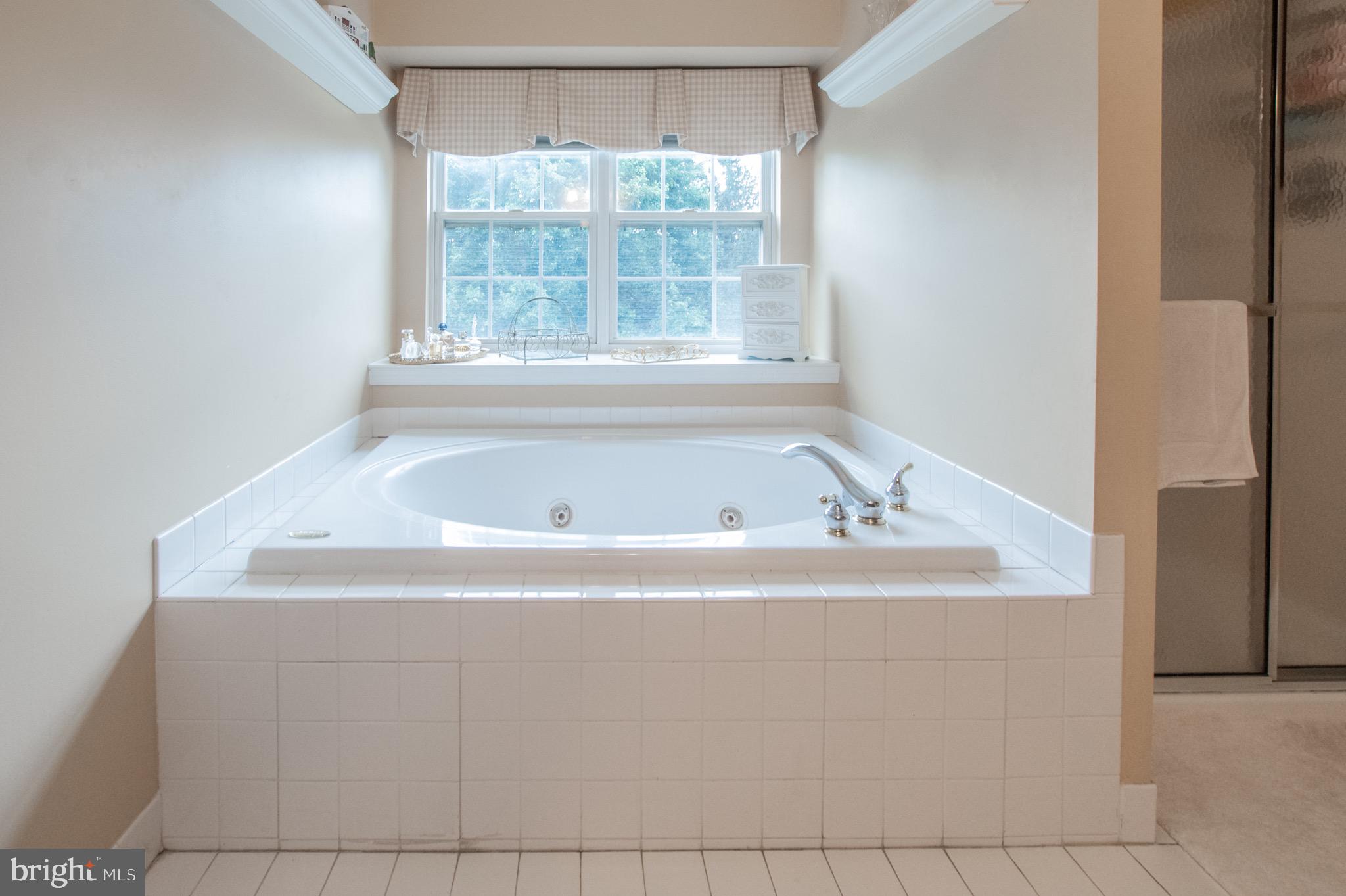 MEADOW RUN - Residential
