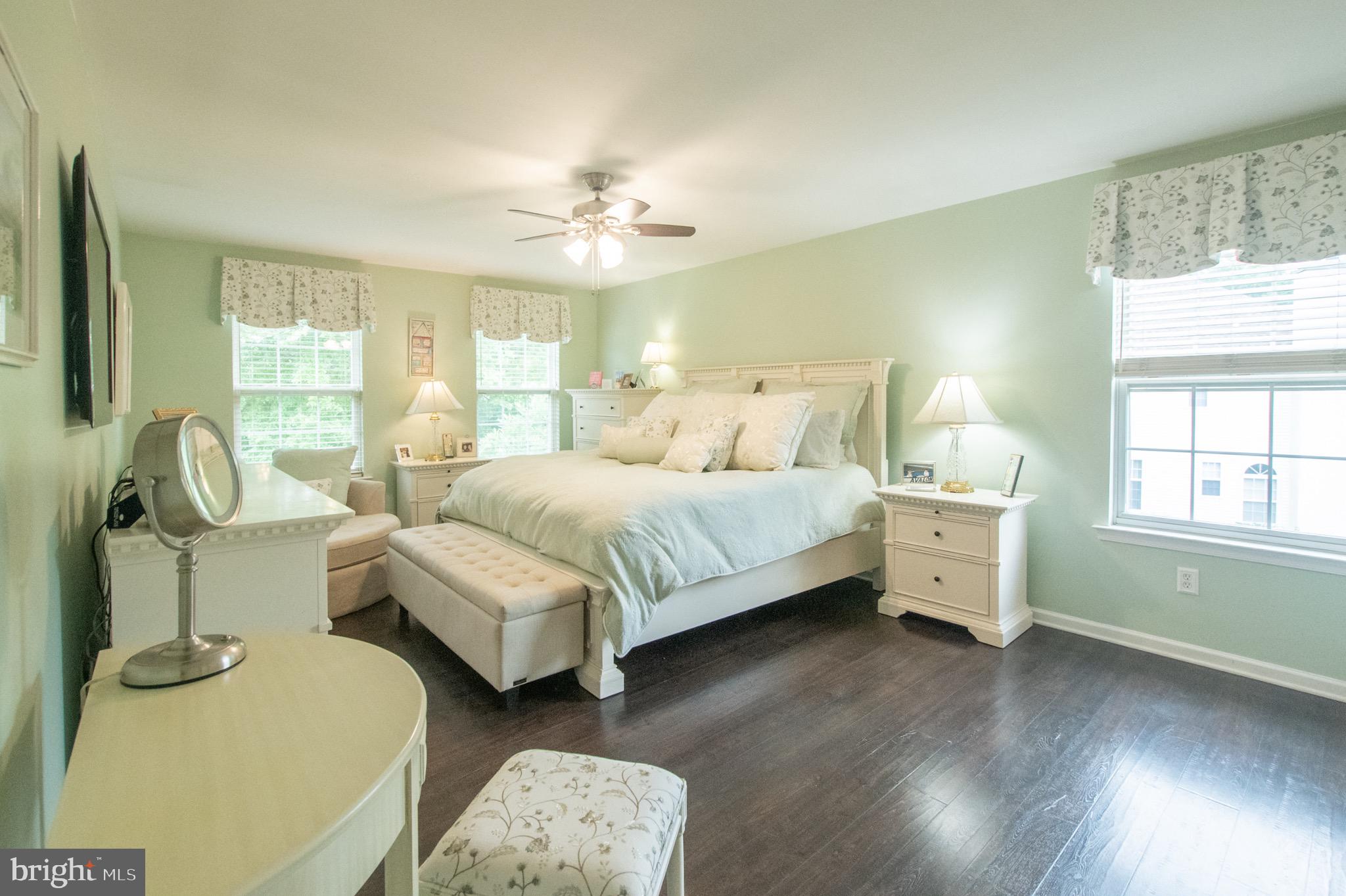 MEADOW RUN - Residential