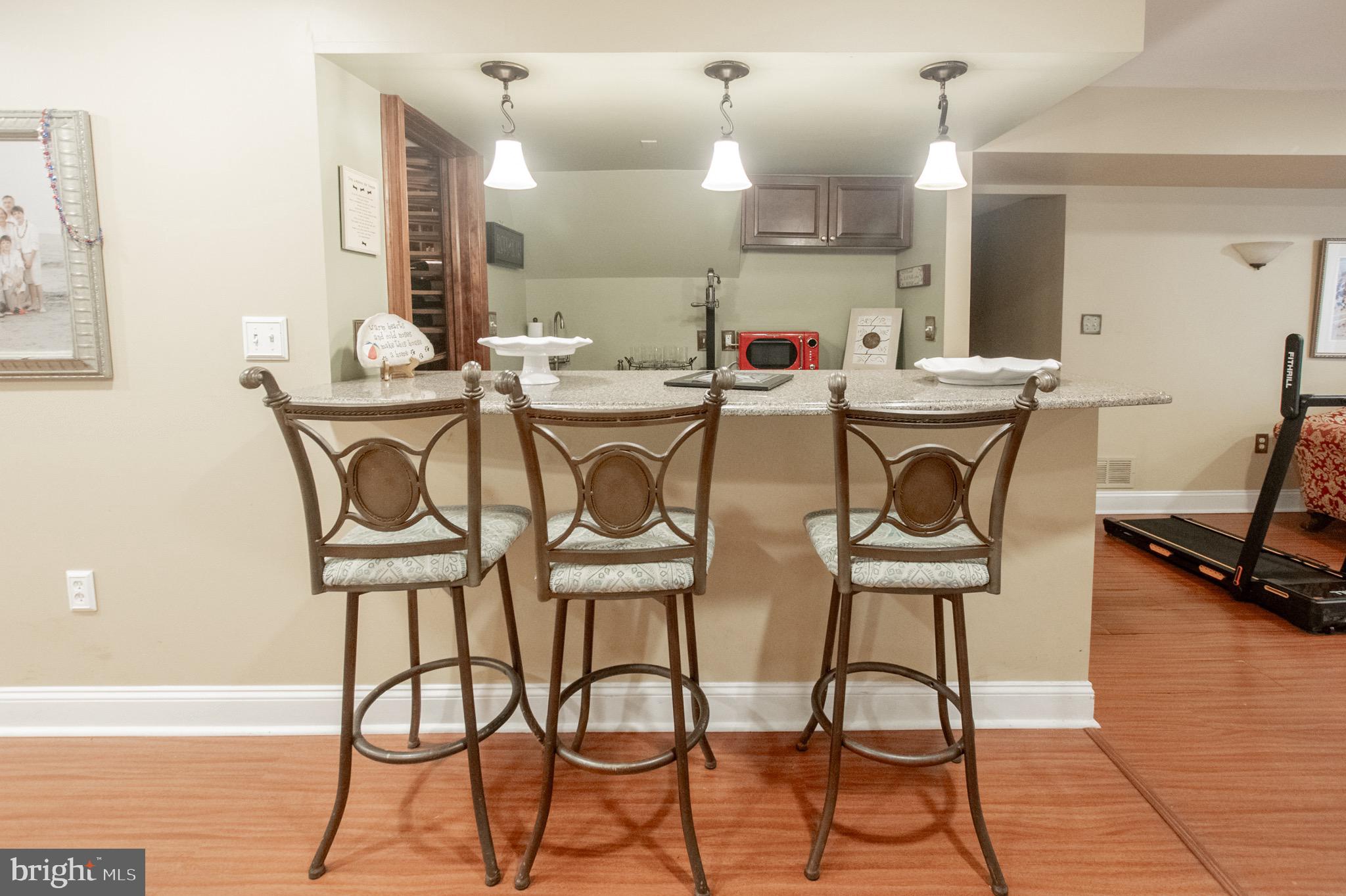 MEADOW RUN - Residential
