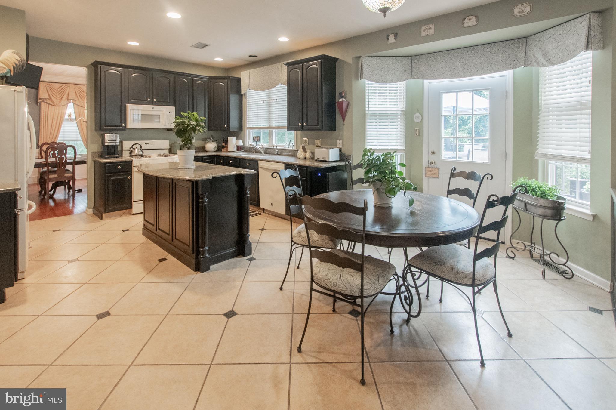 MEADOW RUN - Residential