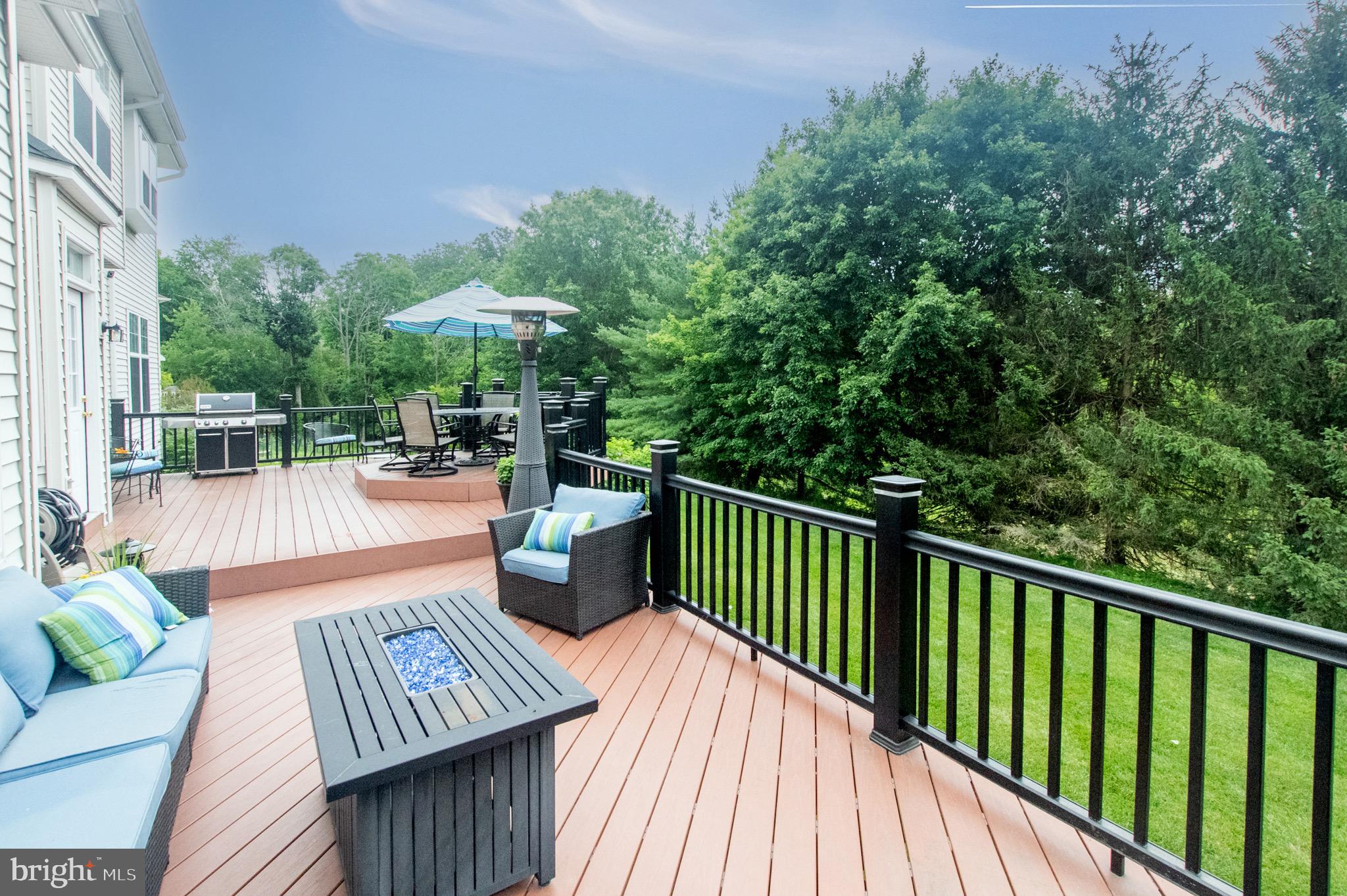 MEADOW RUN - Residential