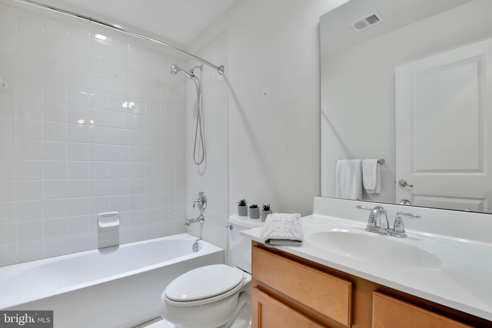LINTON AT BALLENGER - Residential