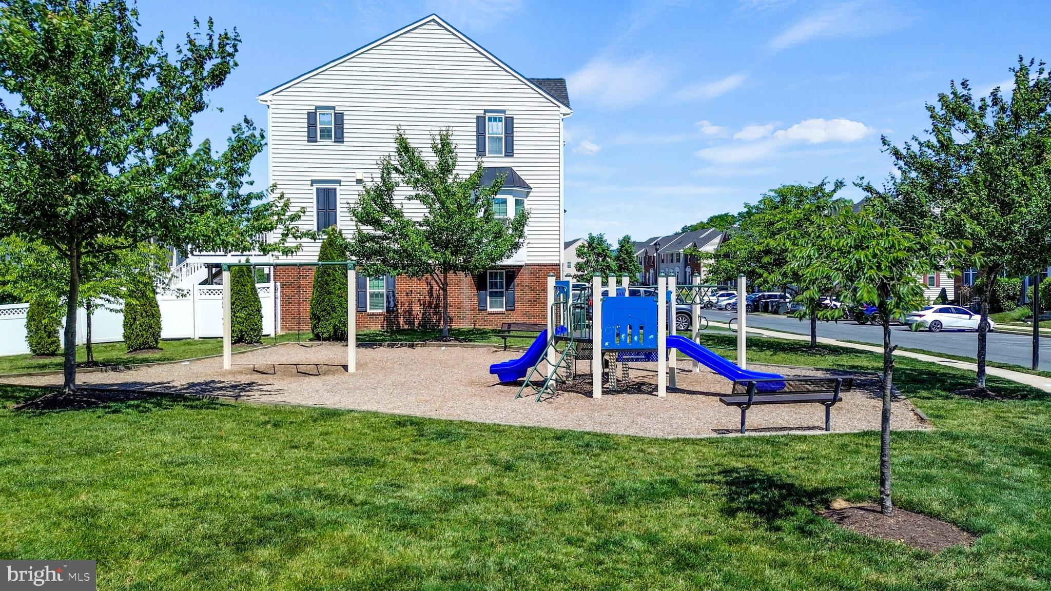 LINTON AT BALLENGER - Residential