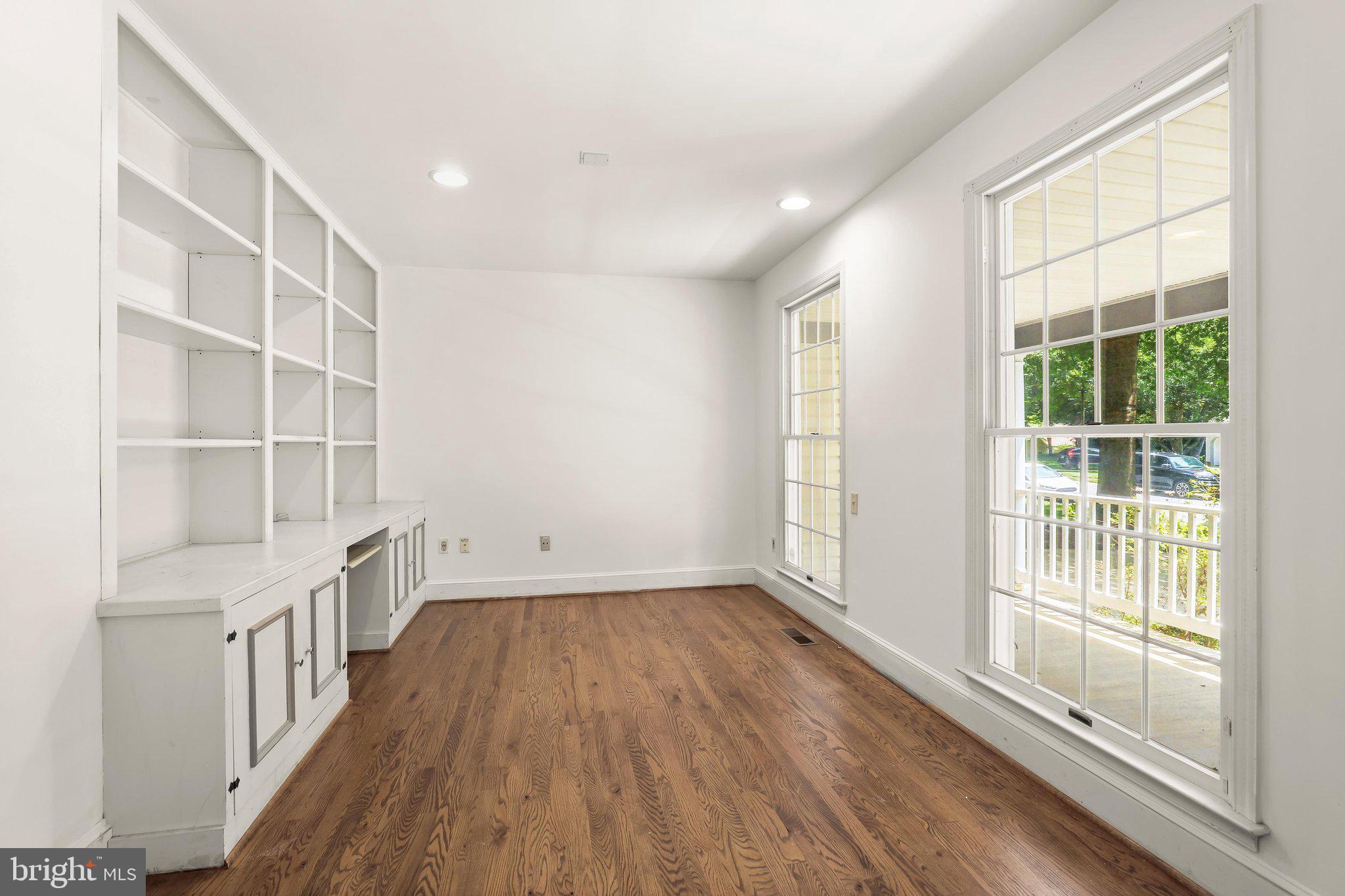 DORSEY HALL - Residential
