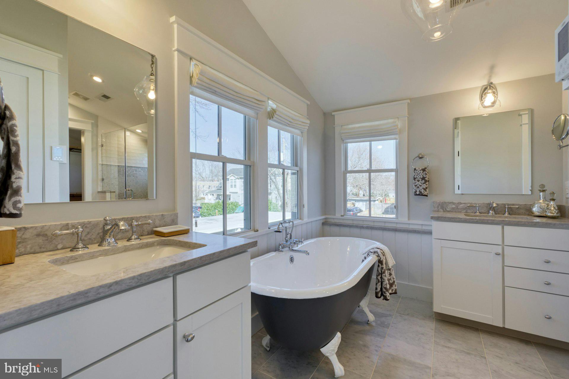 DEL RAY - Residential