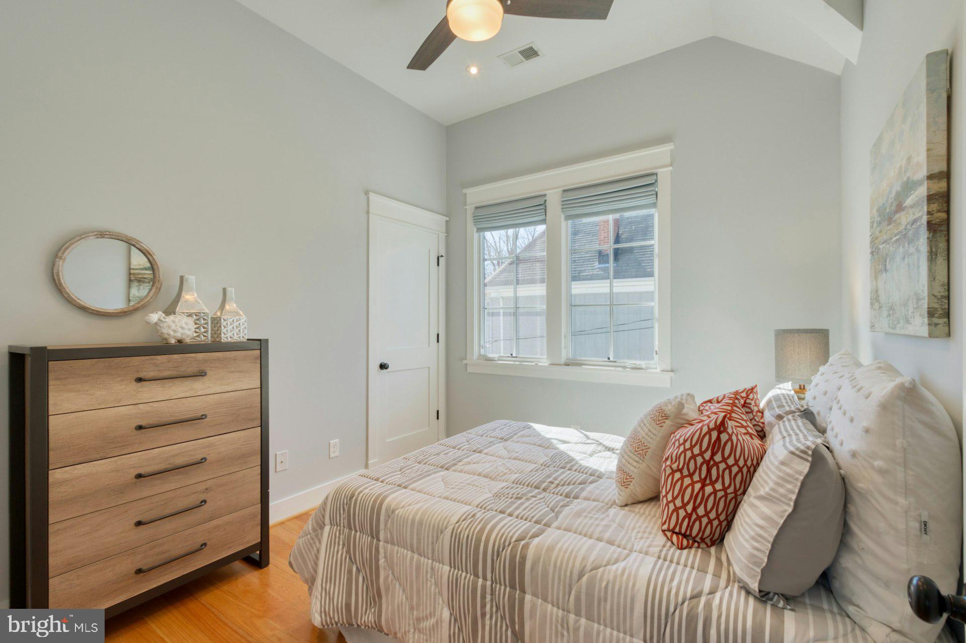 DEL RAY - Residential