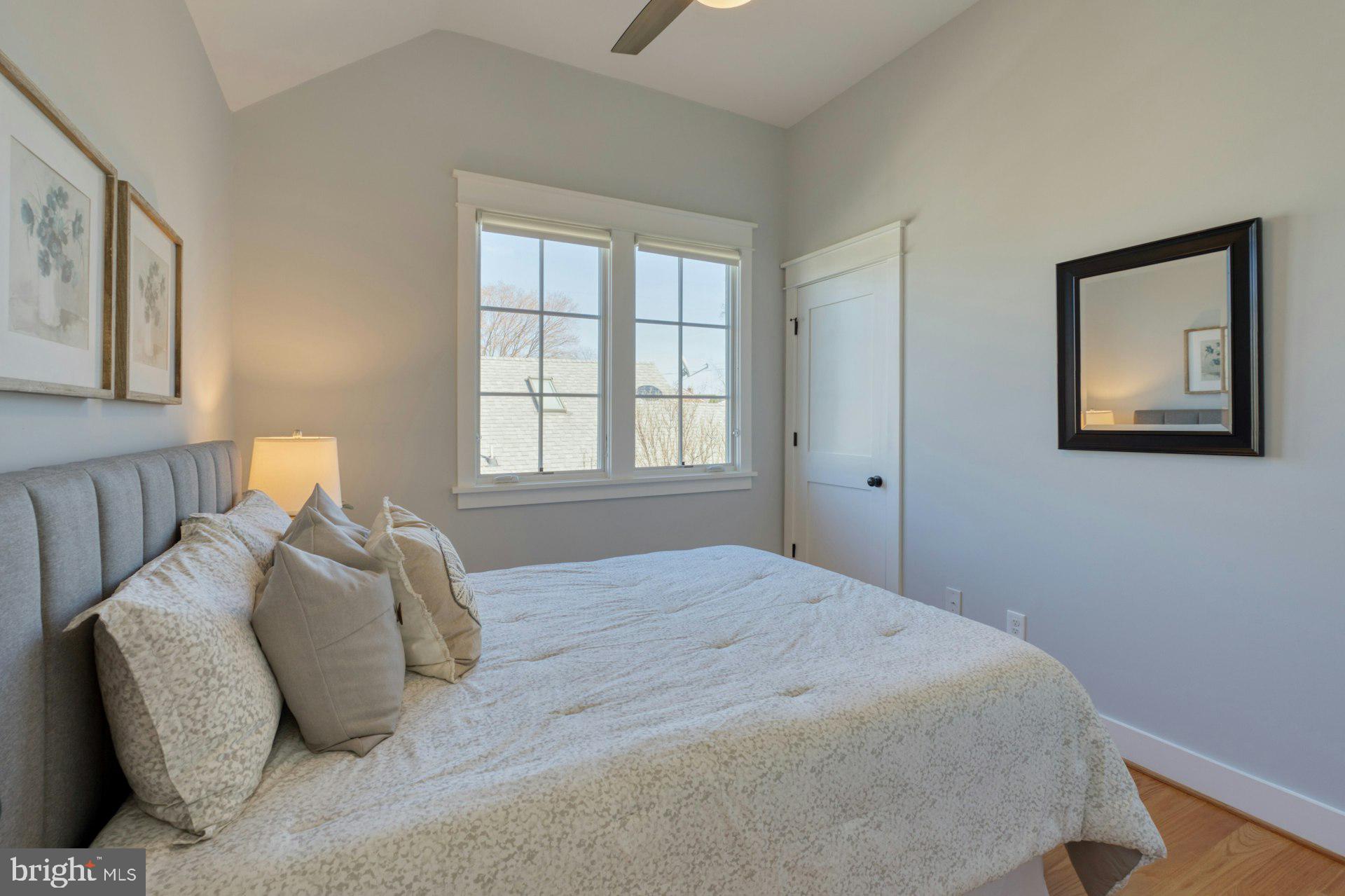 DEL RAY - Residential