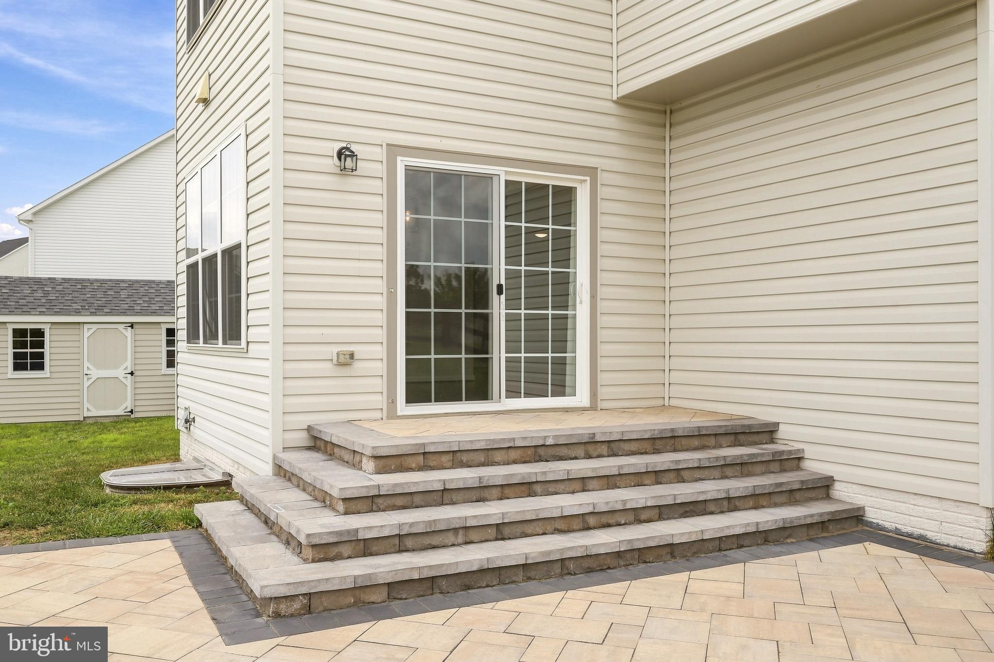 THE BLUFFS AT SLEETER LAKE - Residential