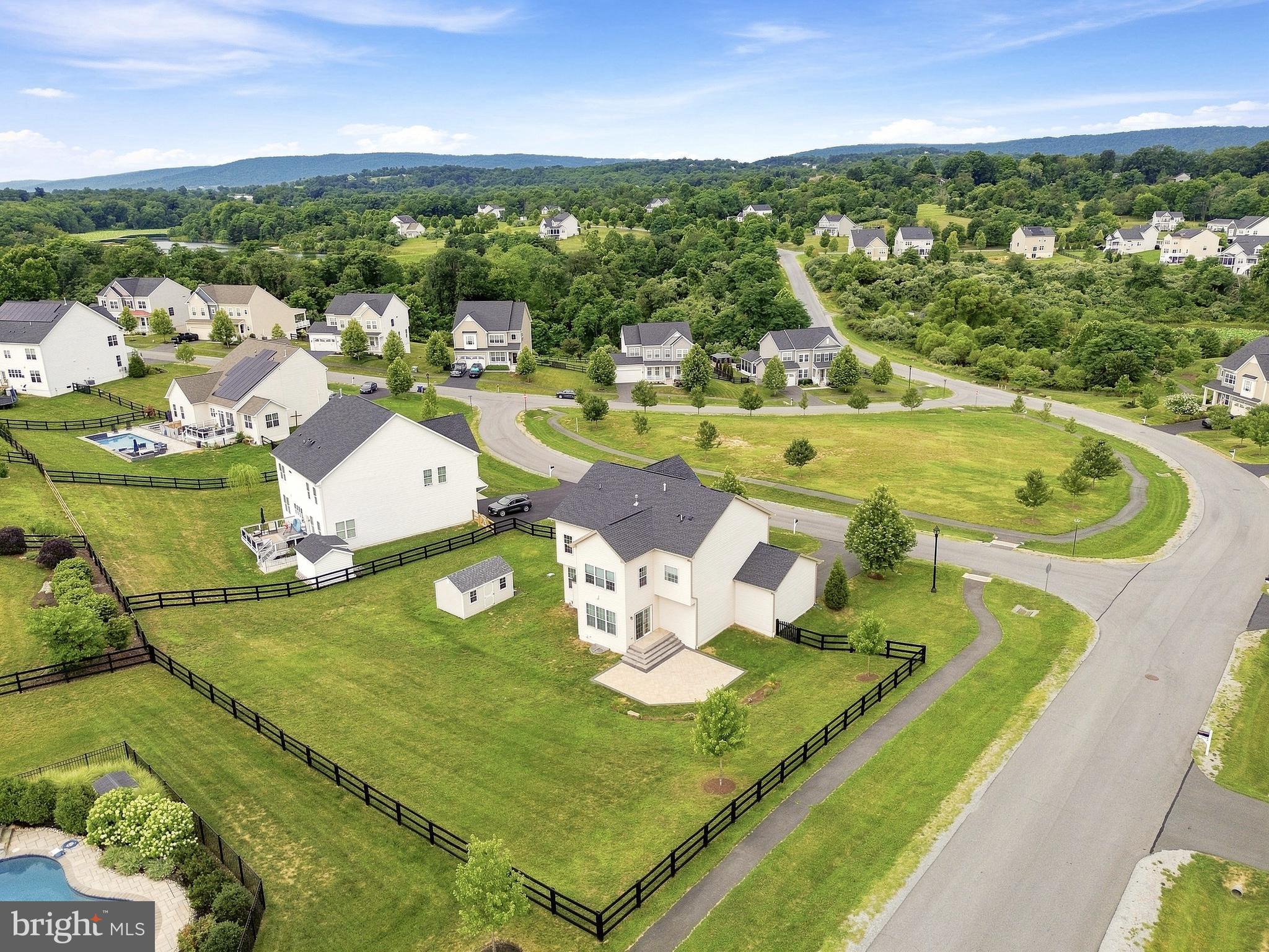 THE BLUFFS AT SLEETER LAKE - Residential