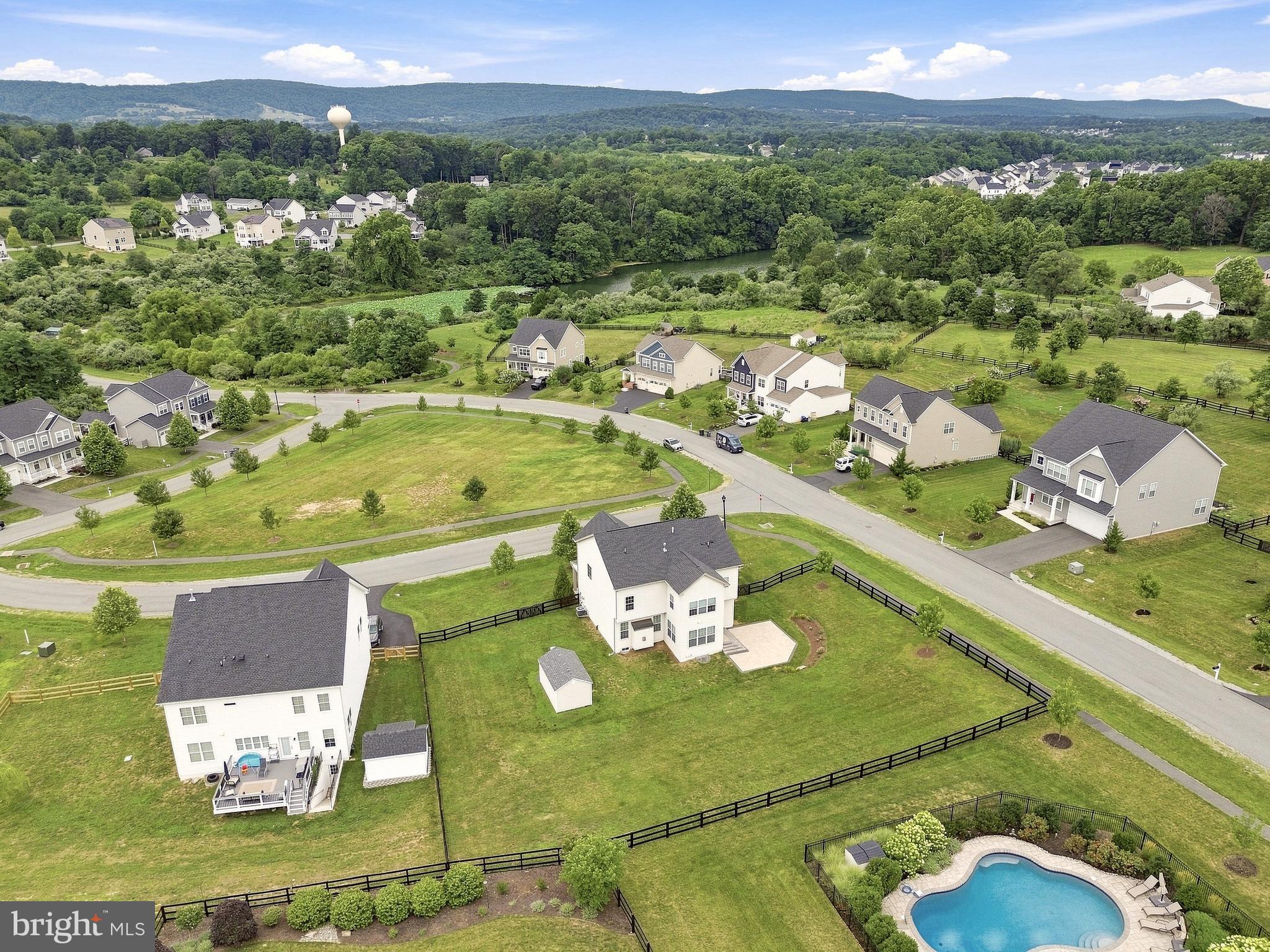 THE BLUFFS AT SLEETER LAKE - Residential