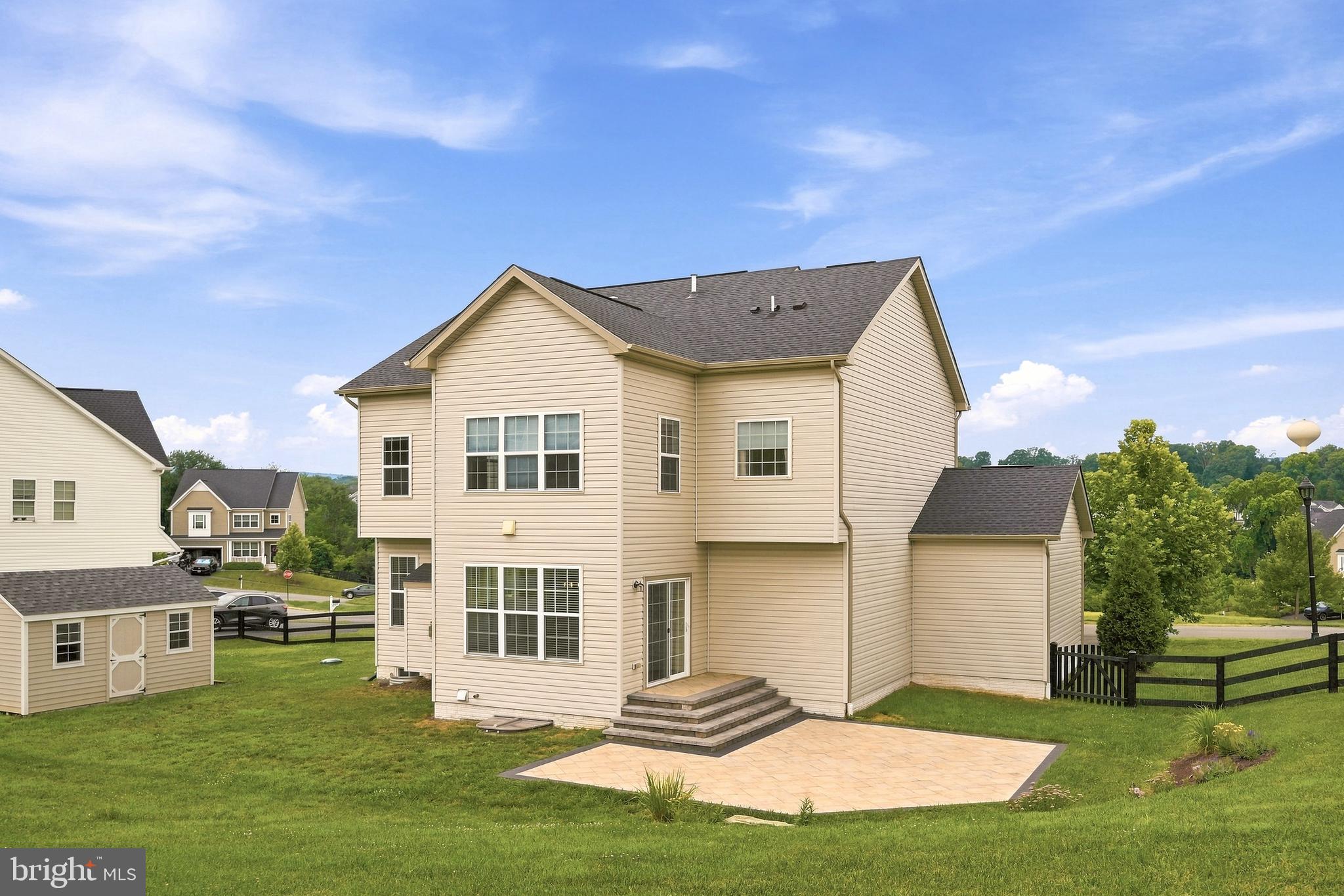 THE BLUFFS AT SLEETER LAKE - Residential