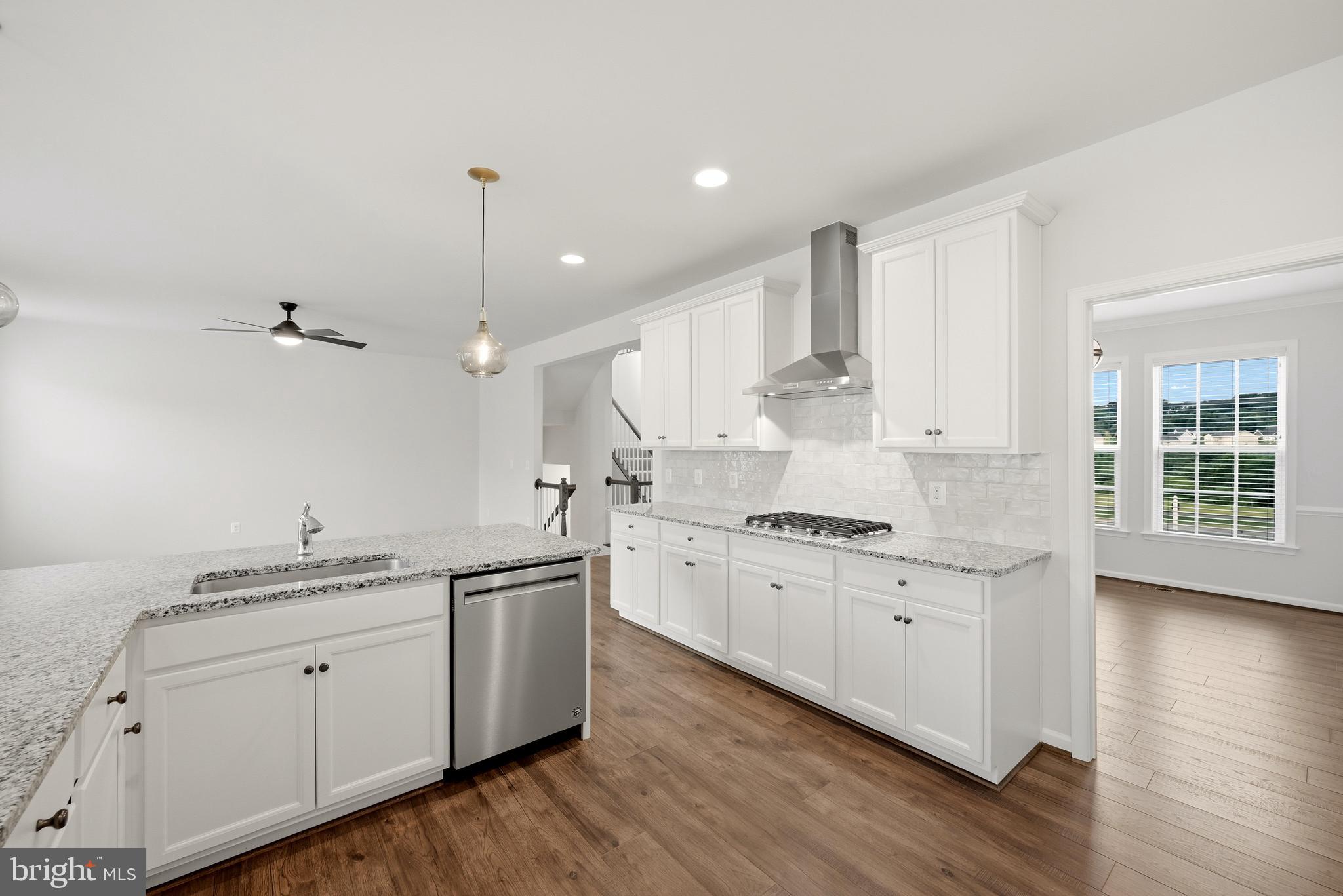 THE BLUFFS AT SLEETER LAKE - Residential