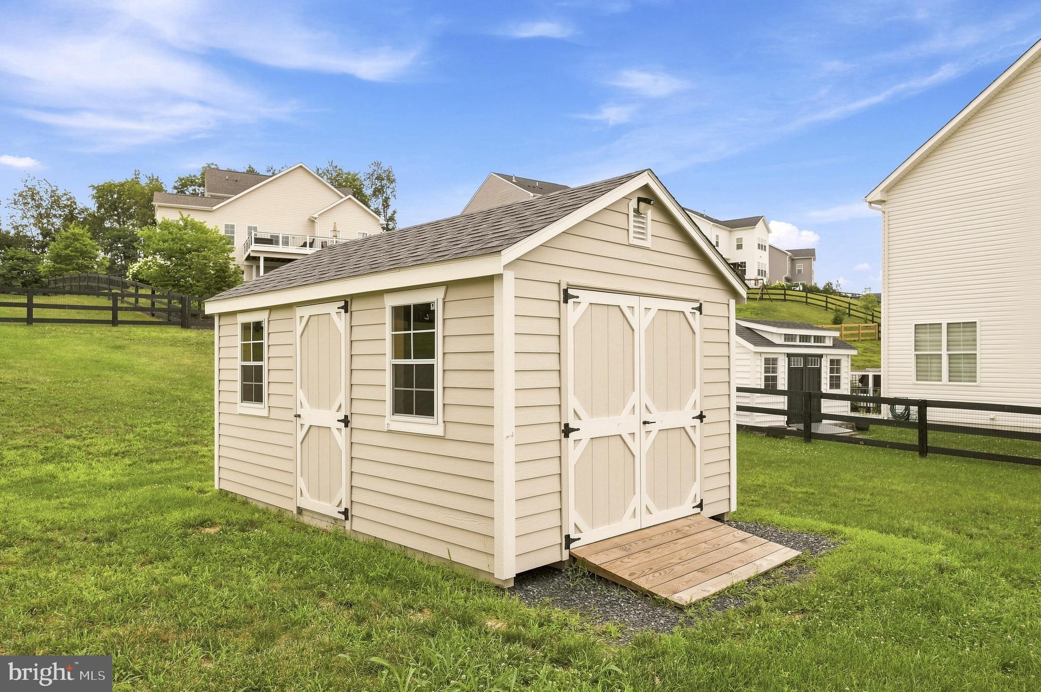 THE BLUFFS AT SLEETER LAKE - Residential