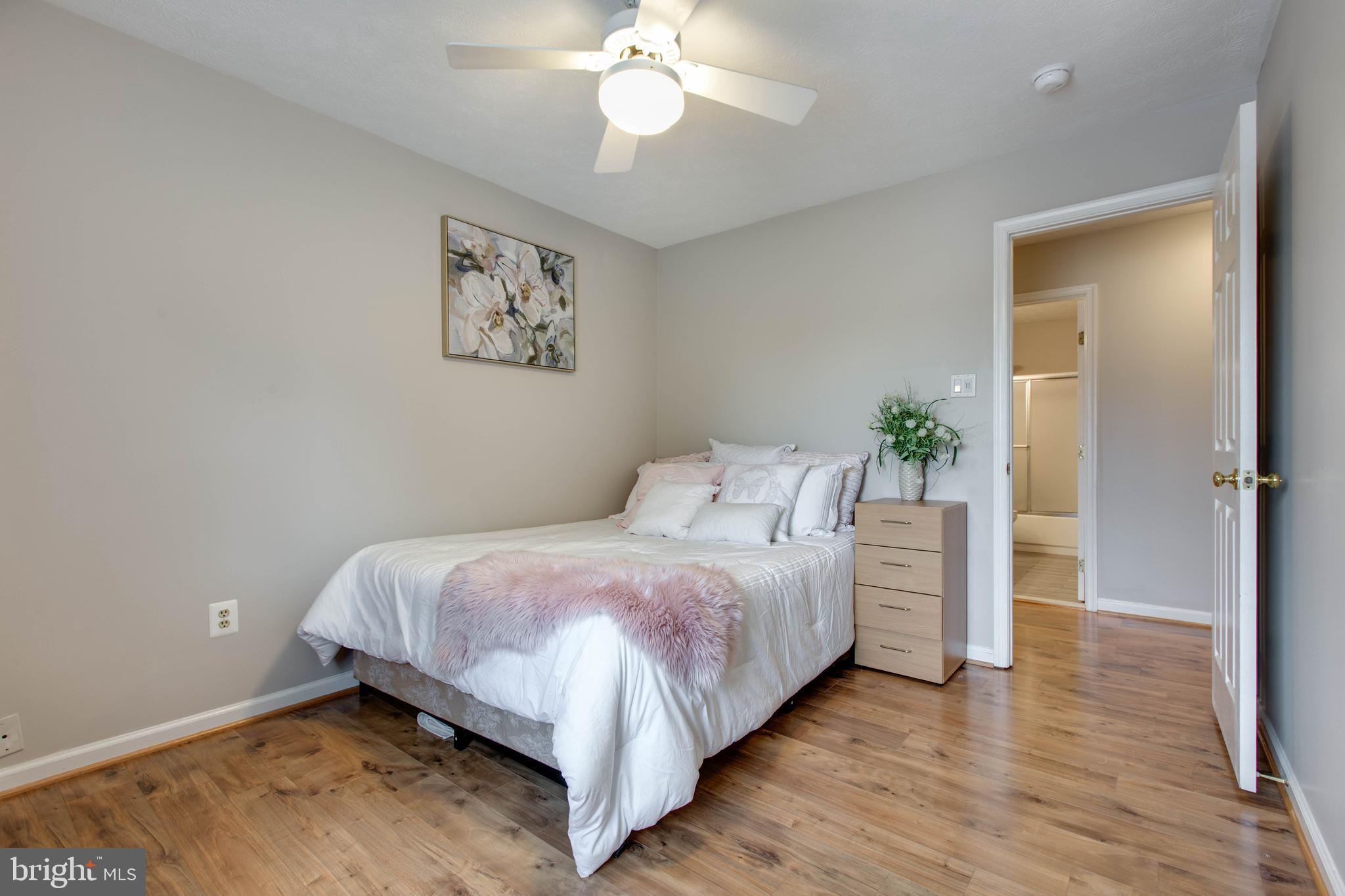 SHEPHERDS GLEN - Residential