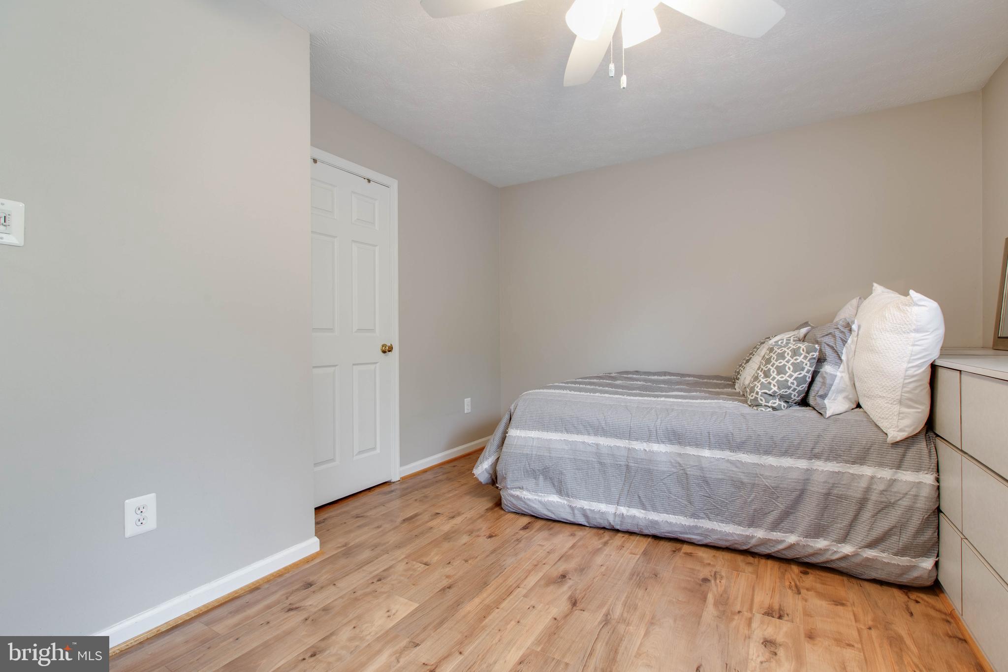 SHEPHERDS GLEN - Residential