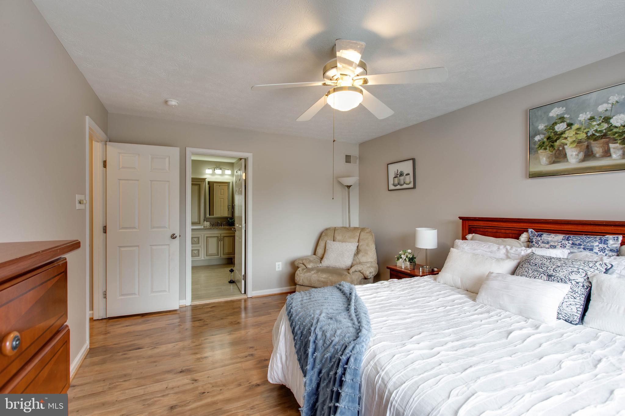 SHEPHERDS GLEN - Residential
