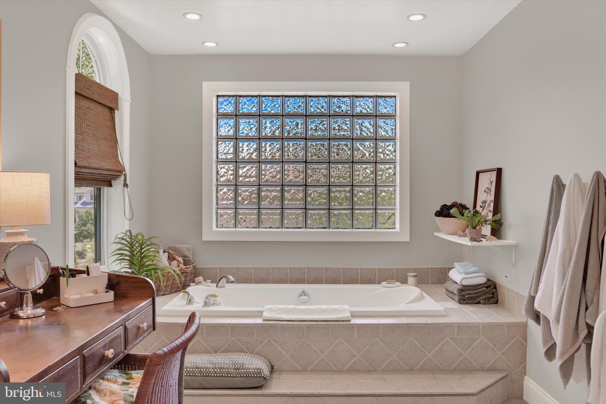 PARKSIDE ESTATES - Residential