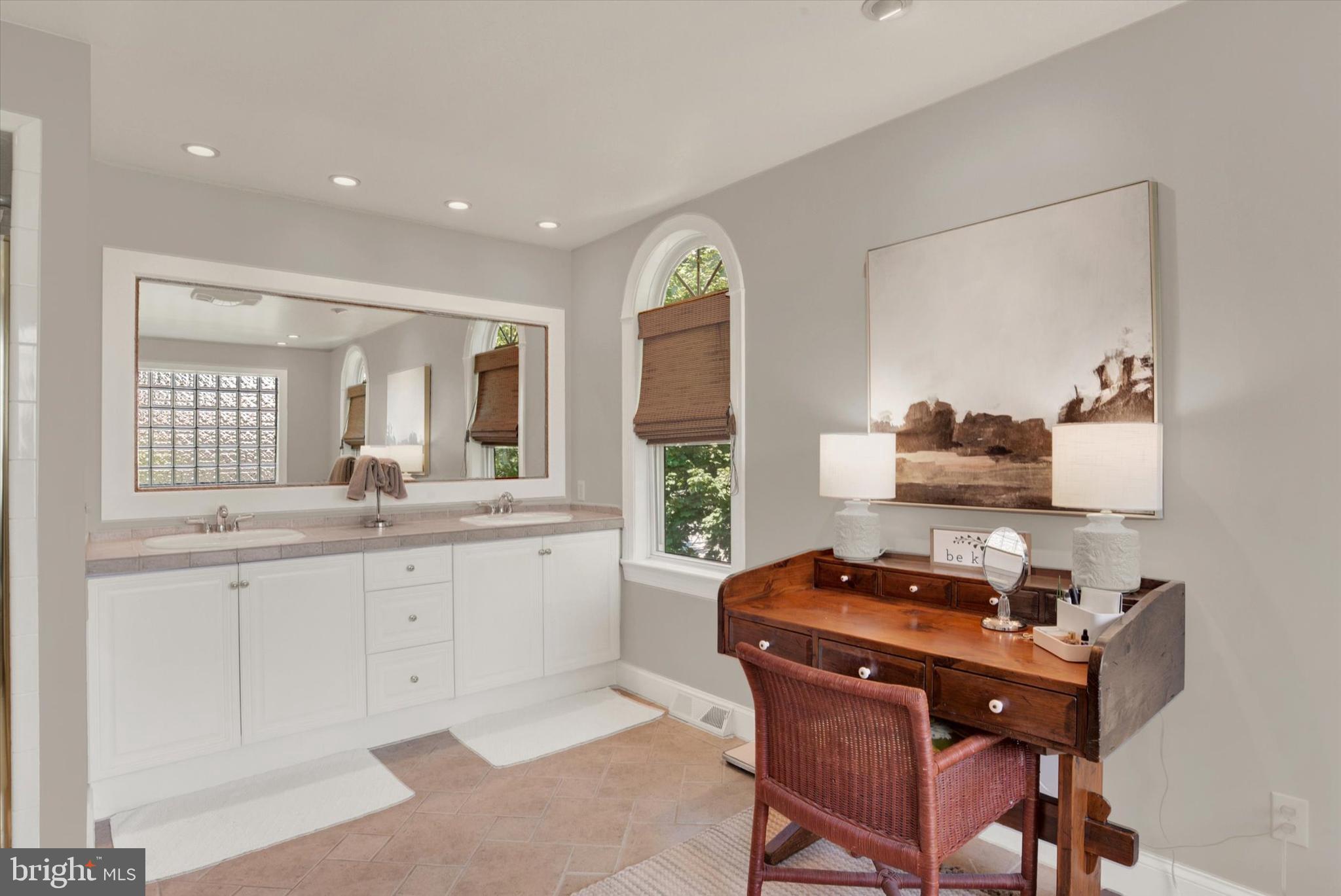 PARKSIDE ESTATES - Residential
