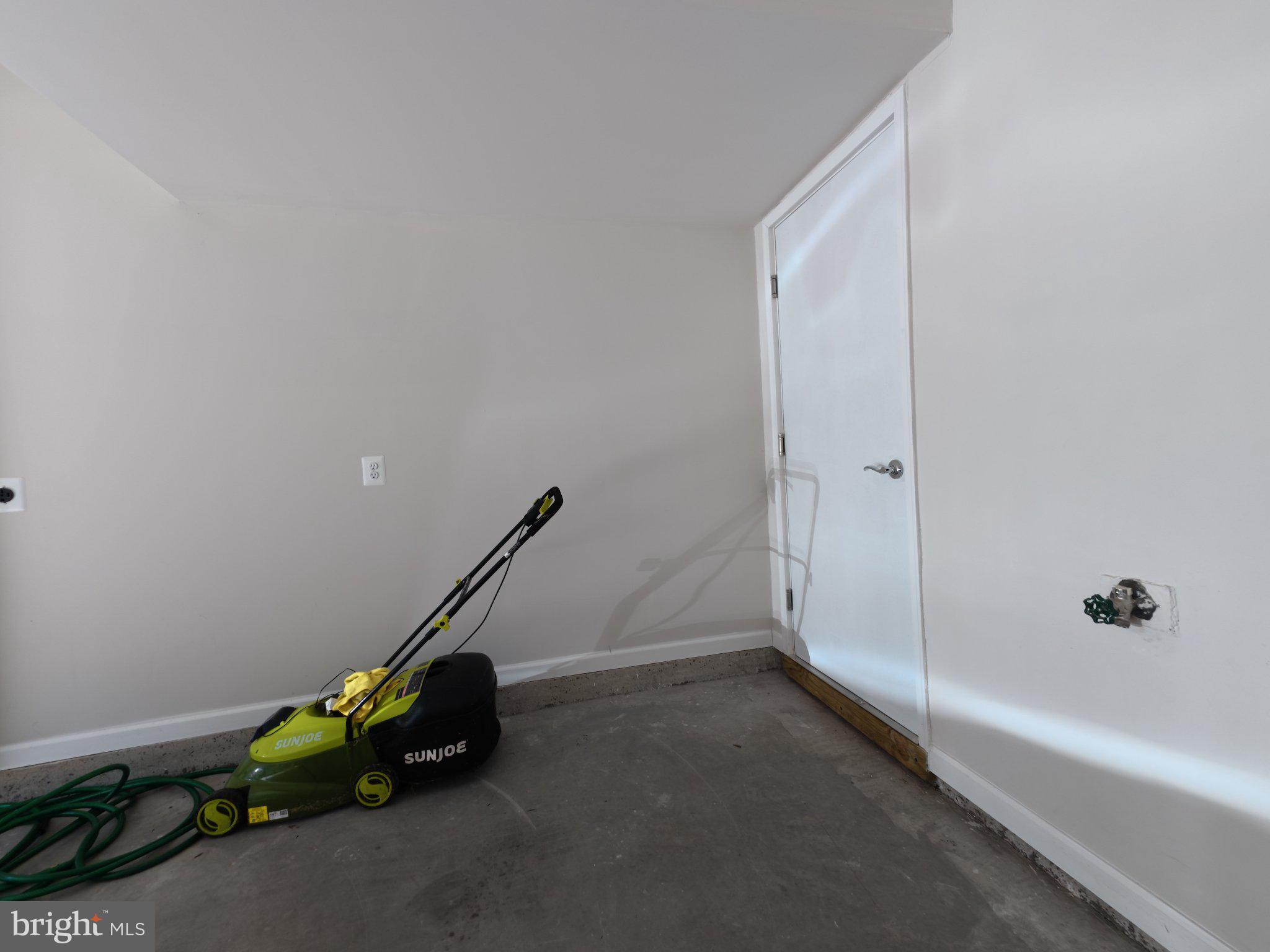 WATERSHED - Residential Lease