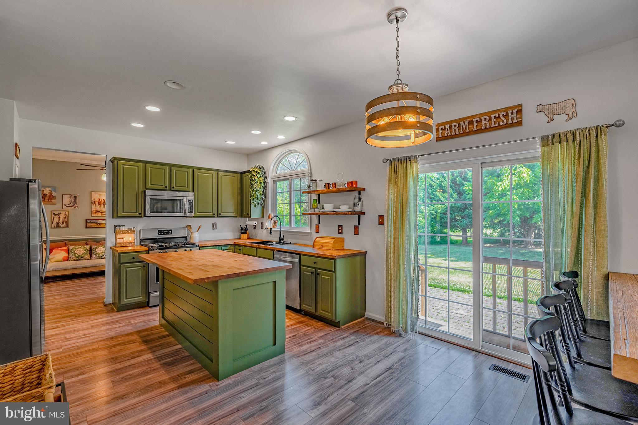 CHESTNUT GROVE - Residential