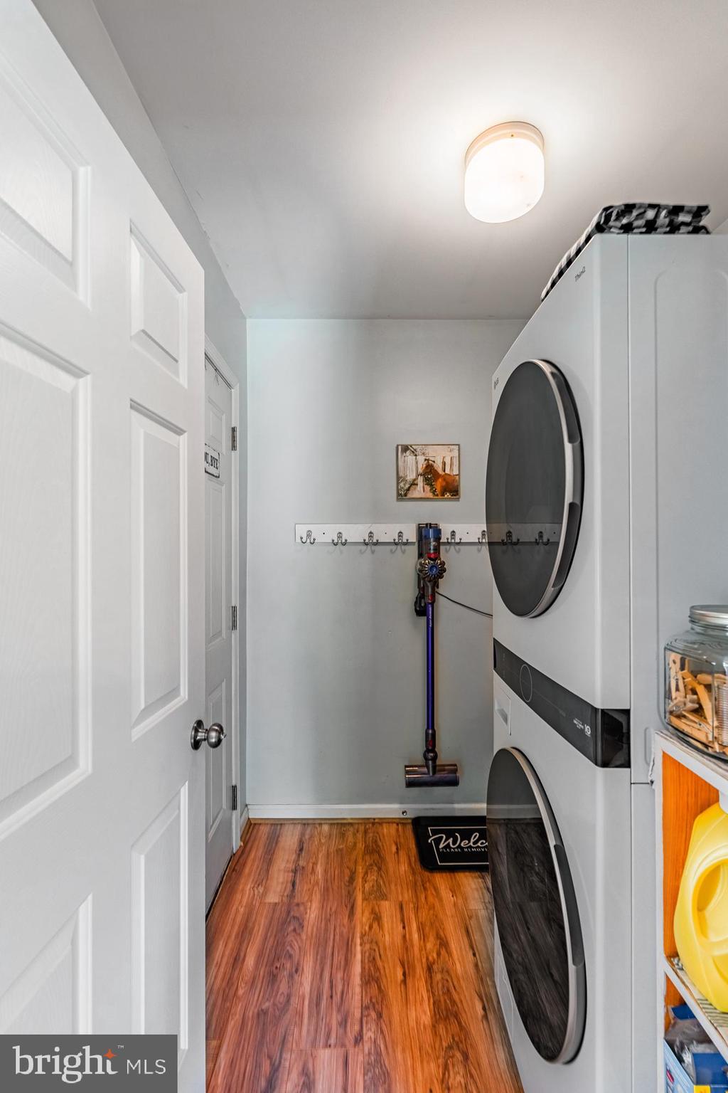 CHESTNUT GROVE - Residential