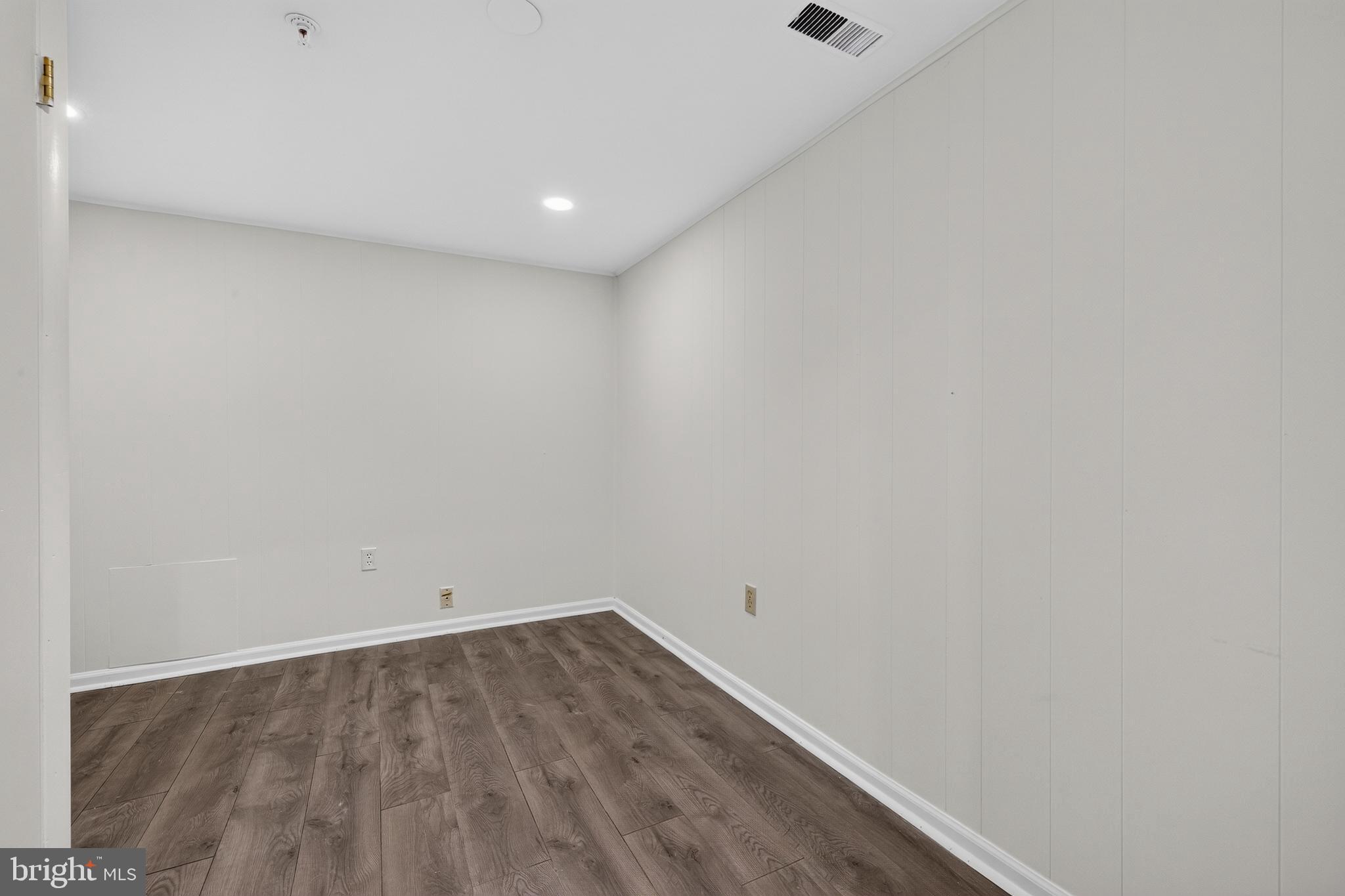 LAKELAND PARK - Residential