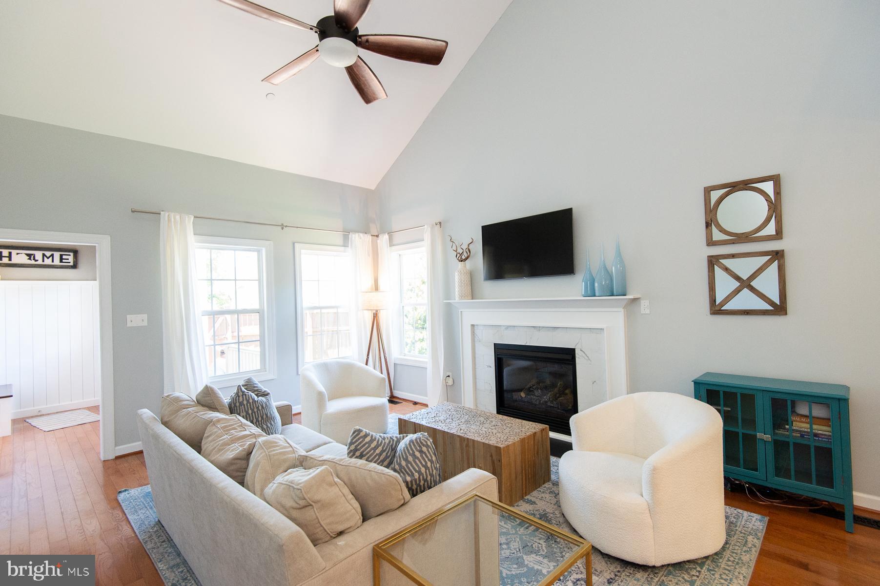 EASTON VILLAGE - Residential