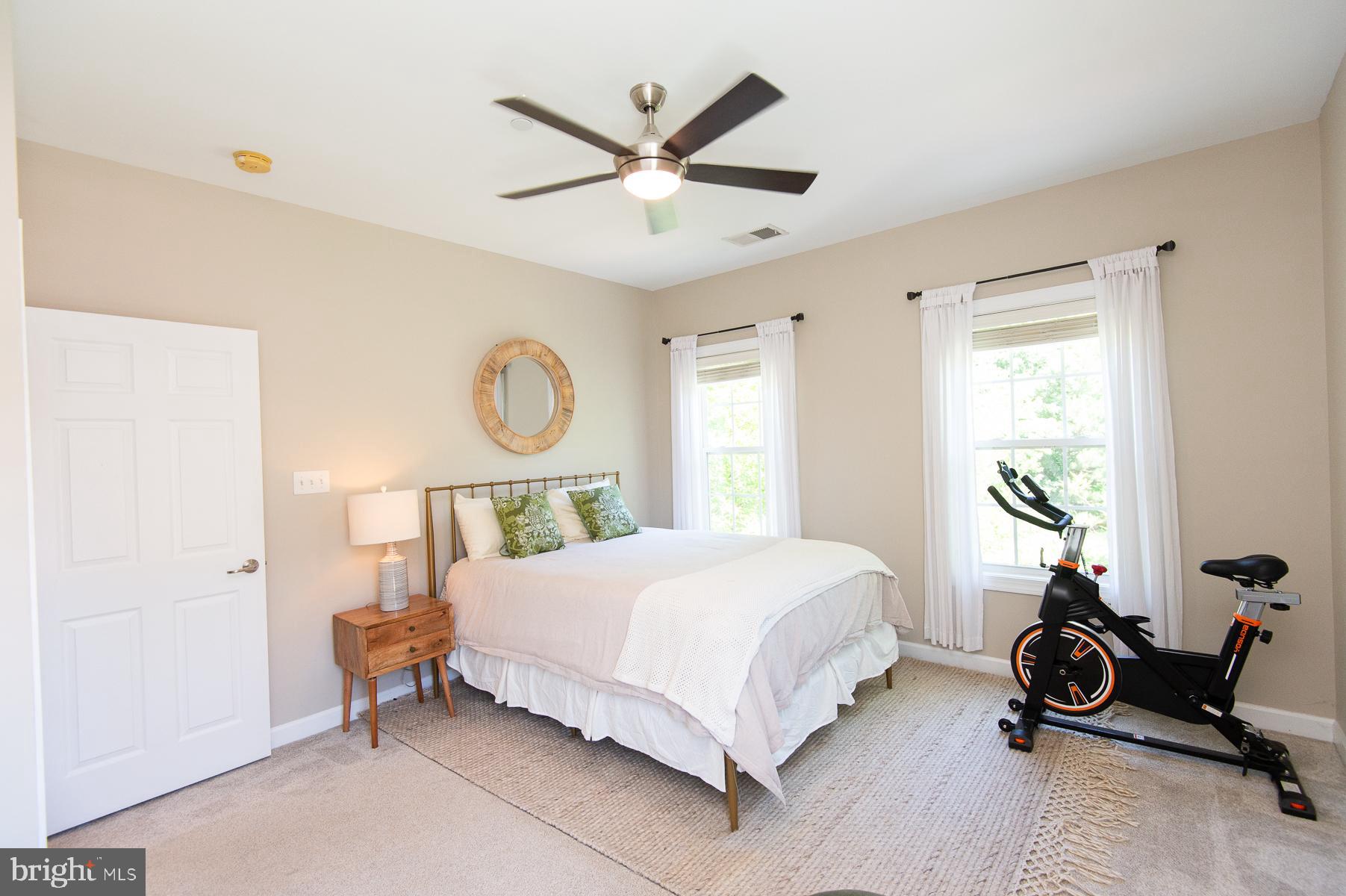 EASTON VILLAGE - Residential