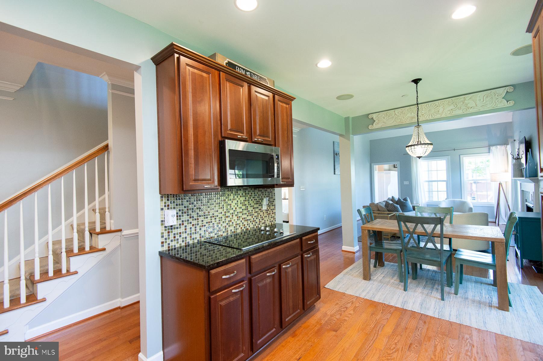 EASTON VILLAGE - Residential