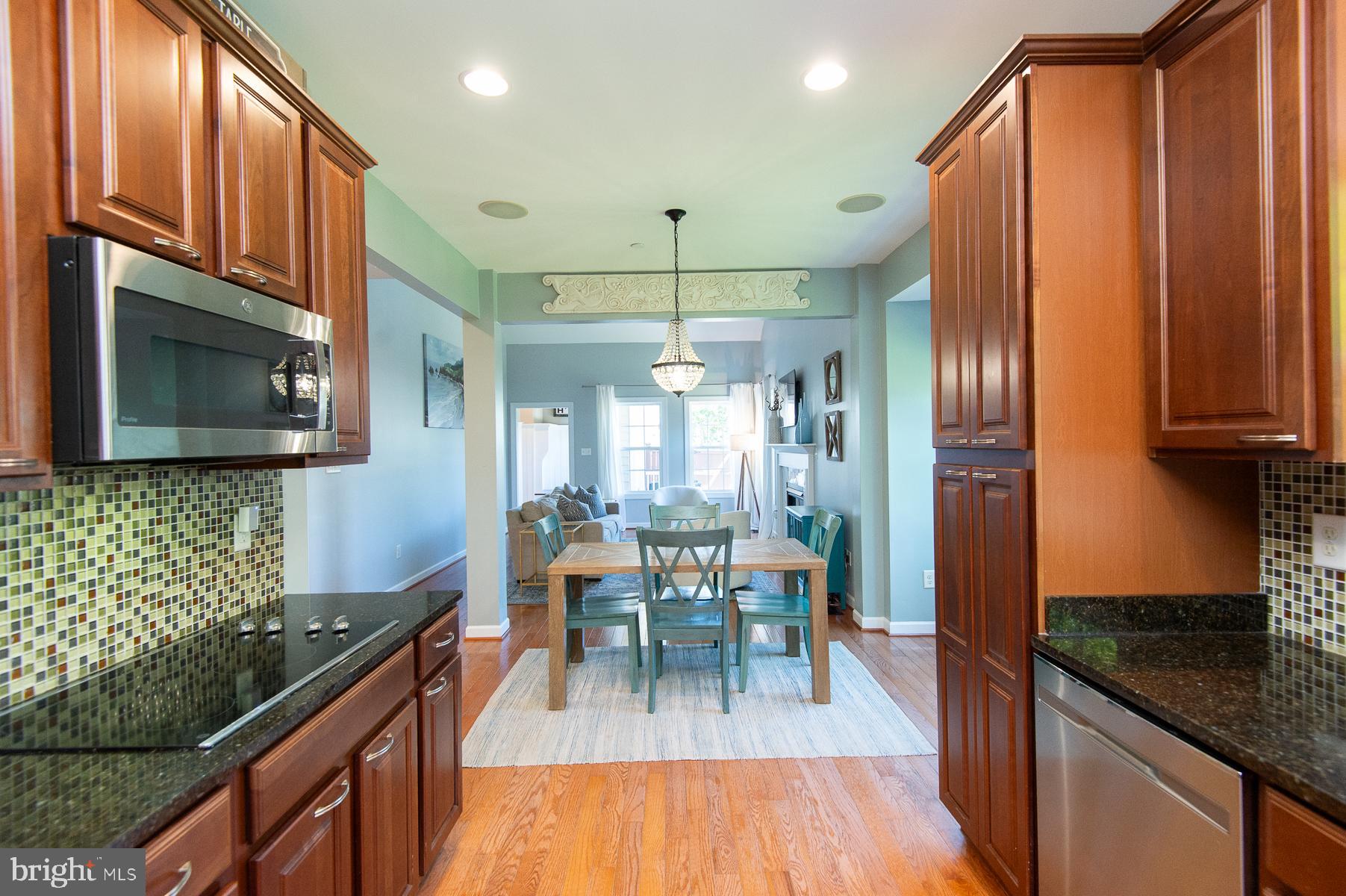EASTON VILLAGE - Residential