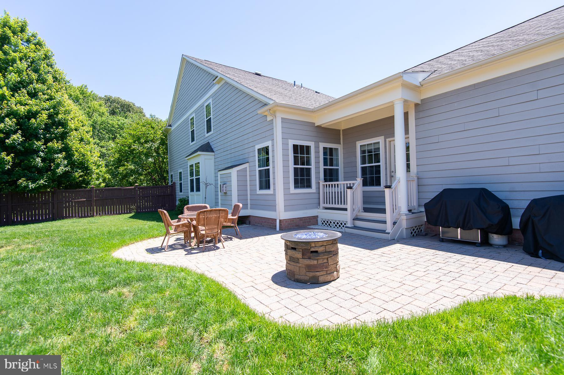 EASTON VILLAGE - Residential