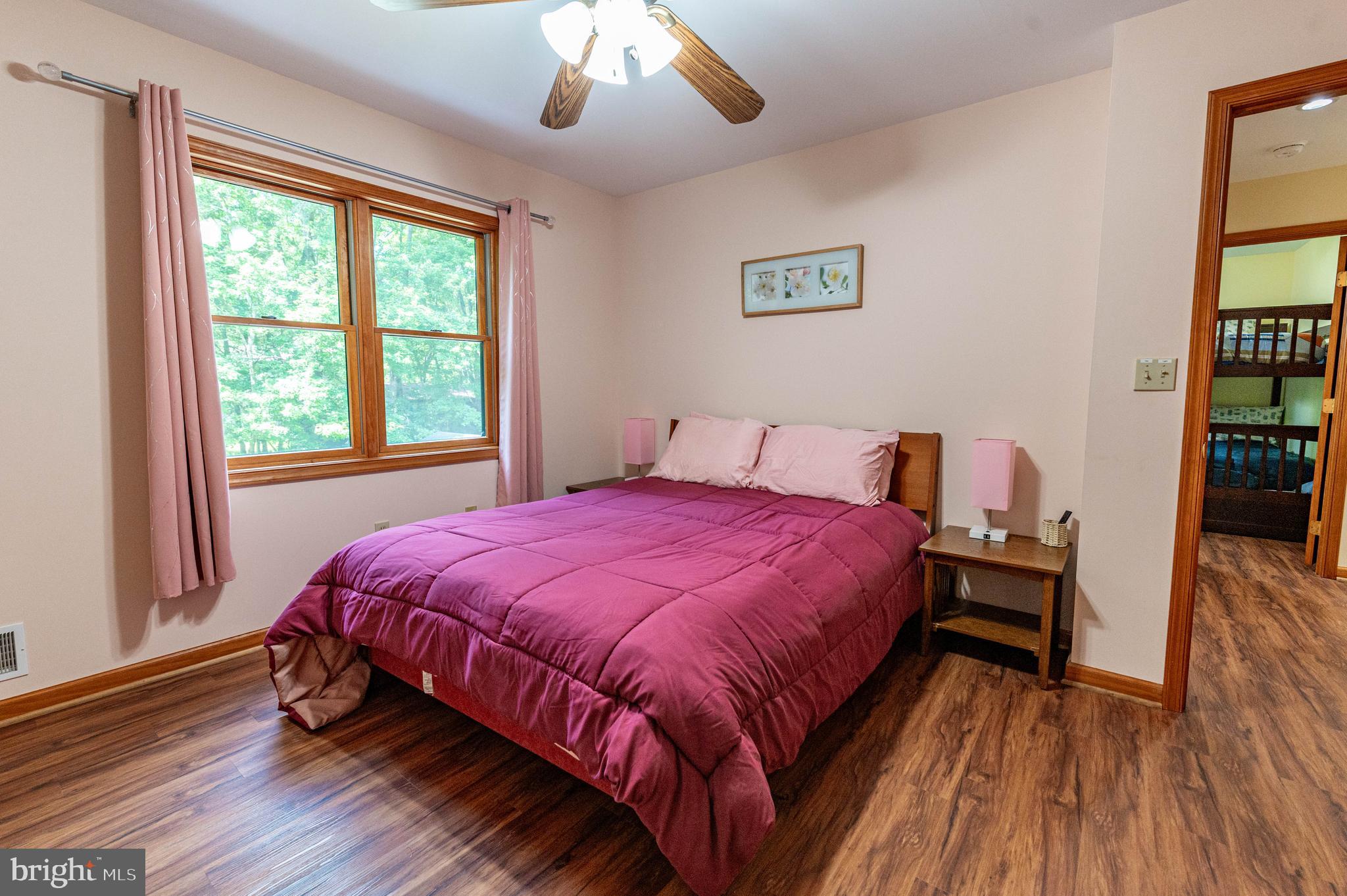 TOWAMENSING TRAILS - Residential
