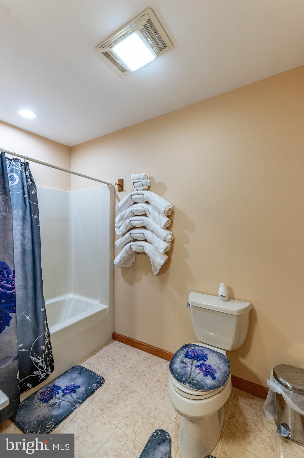 TOWAMENSING TRAILS - Residential