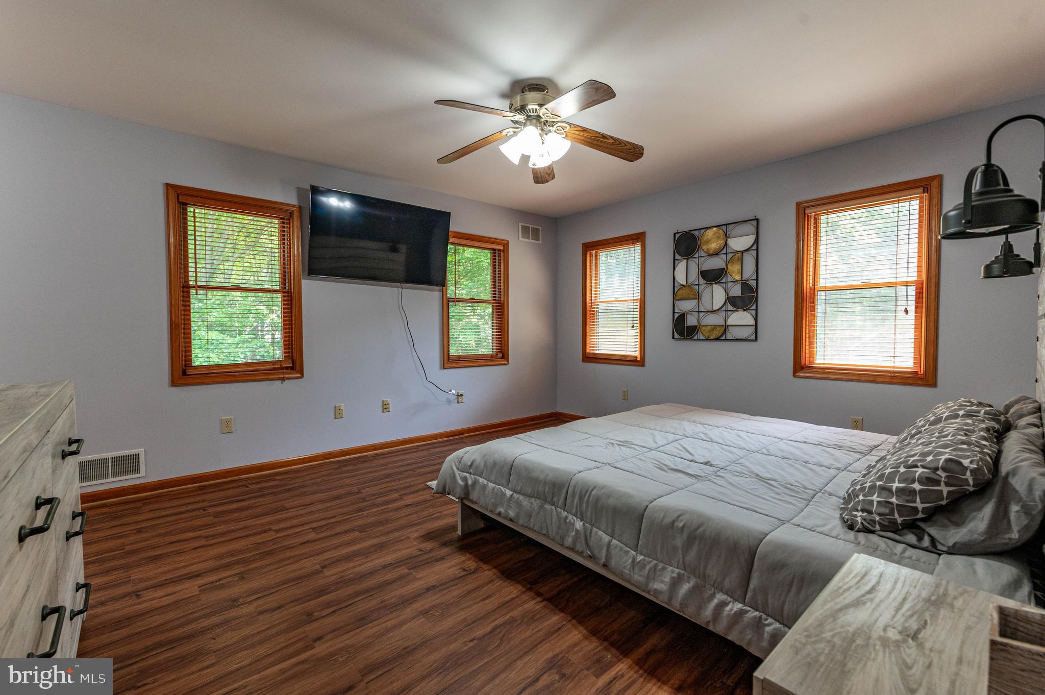TOWAMENSING TRAILS - Residential