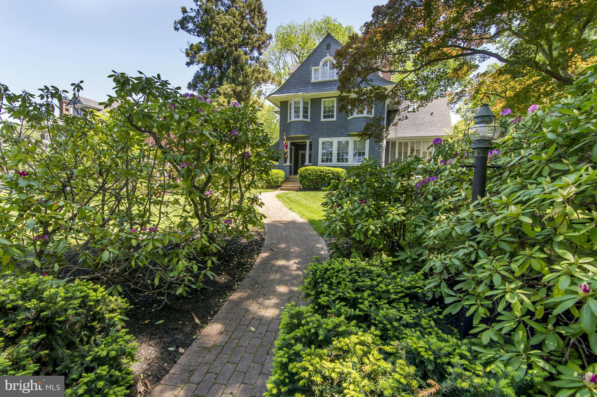 ROLAND PARK - Residential