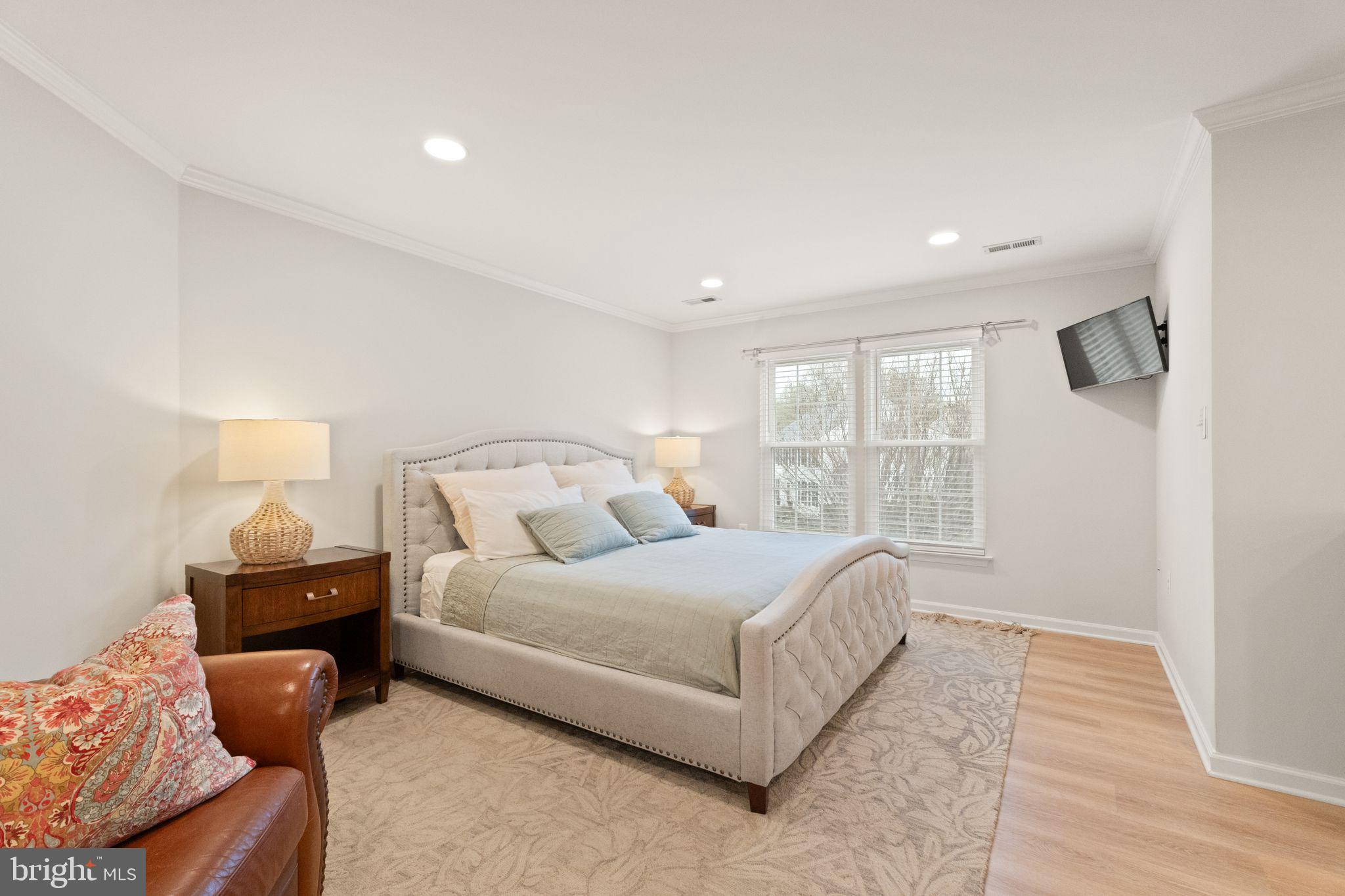 WOODLEA MANOR - Residential
