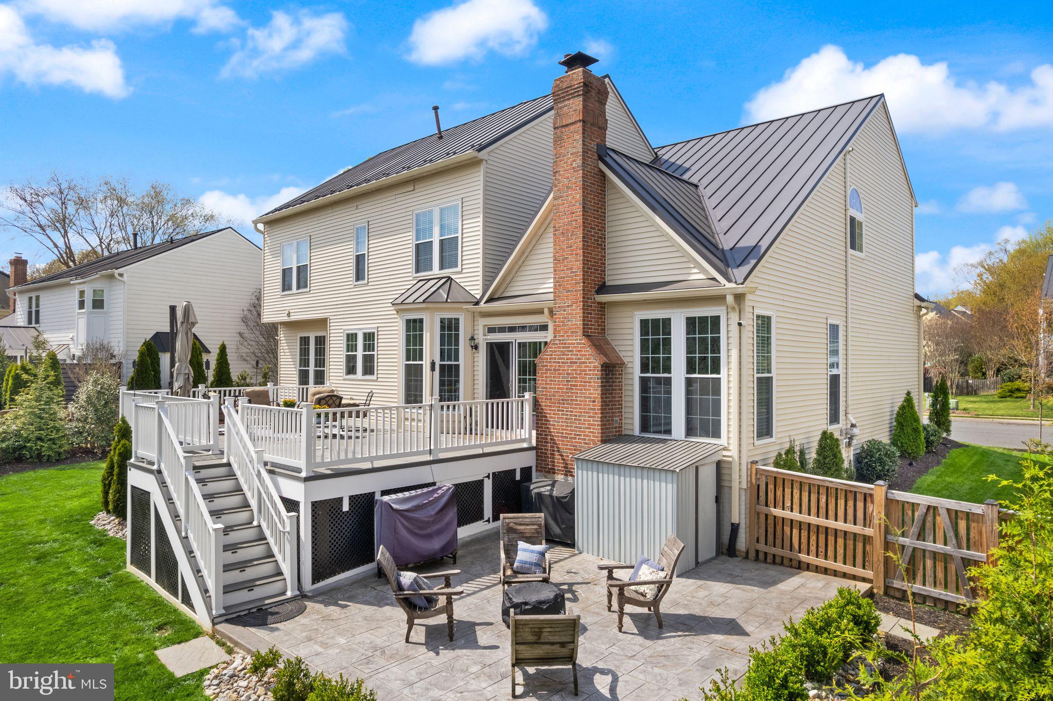 WOODLEA MANOR - Residential