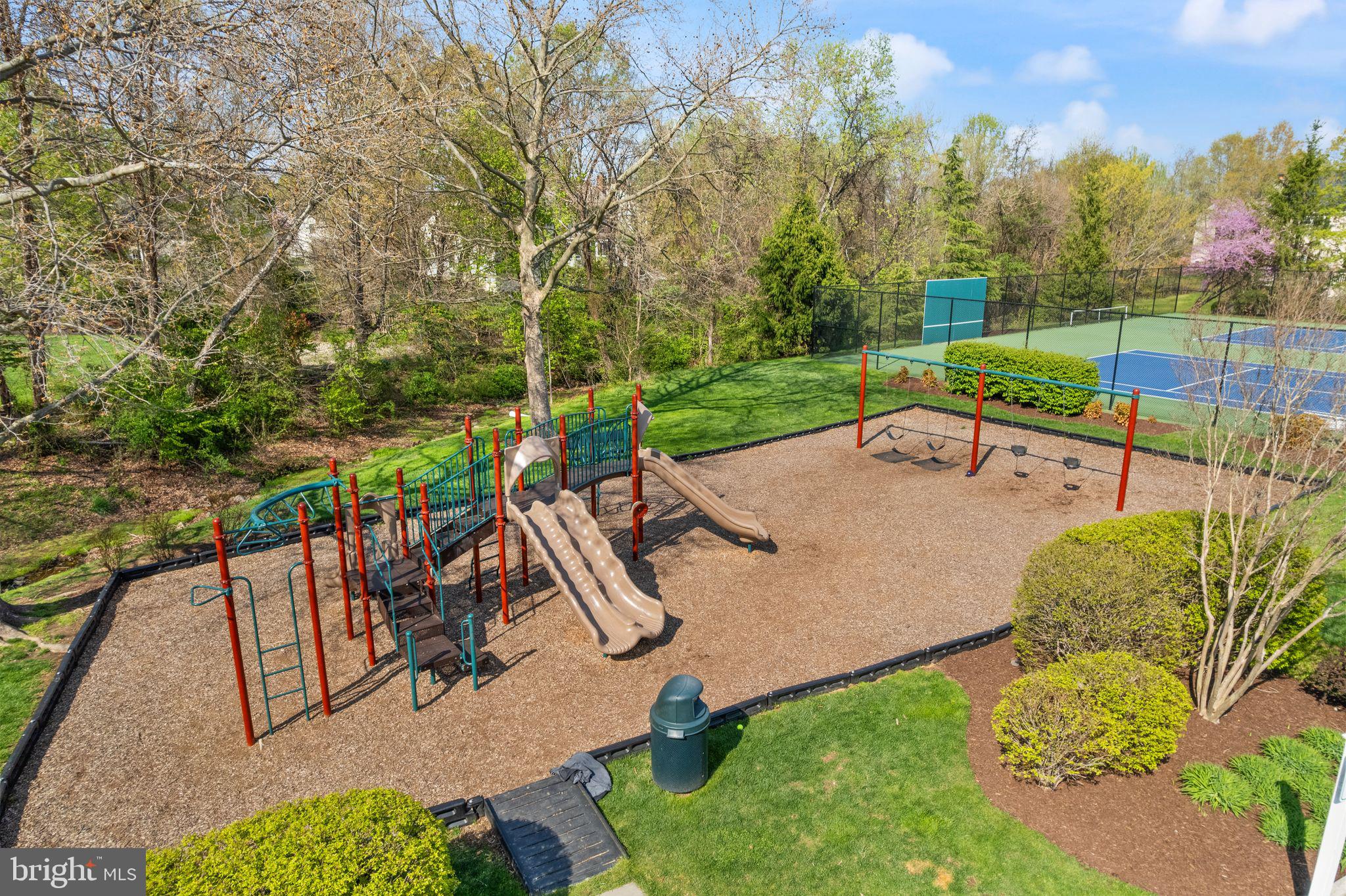 WOODLEA MANOR - Residential