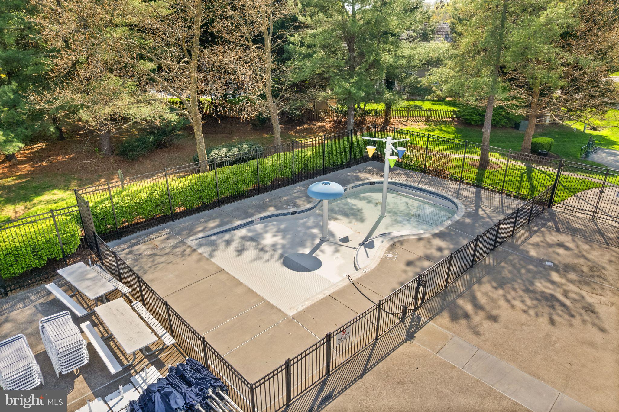 WOODLEA MANOR - Residential