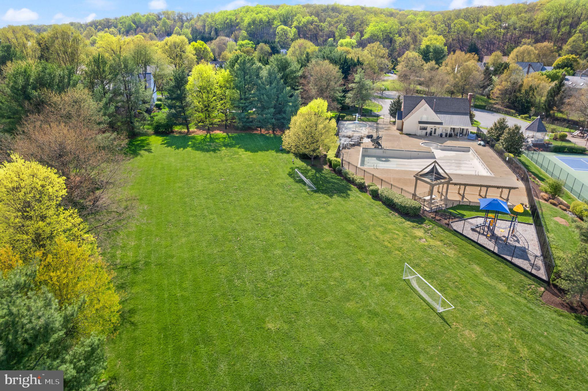WOODLEA MANOR - Residential