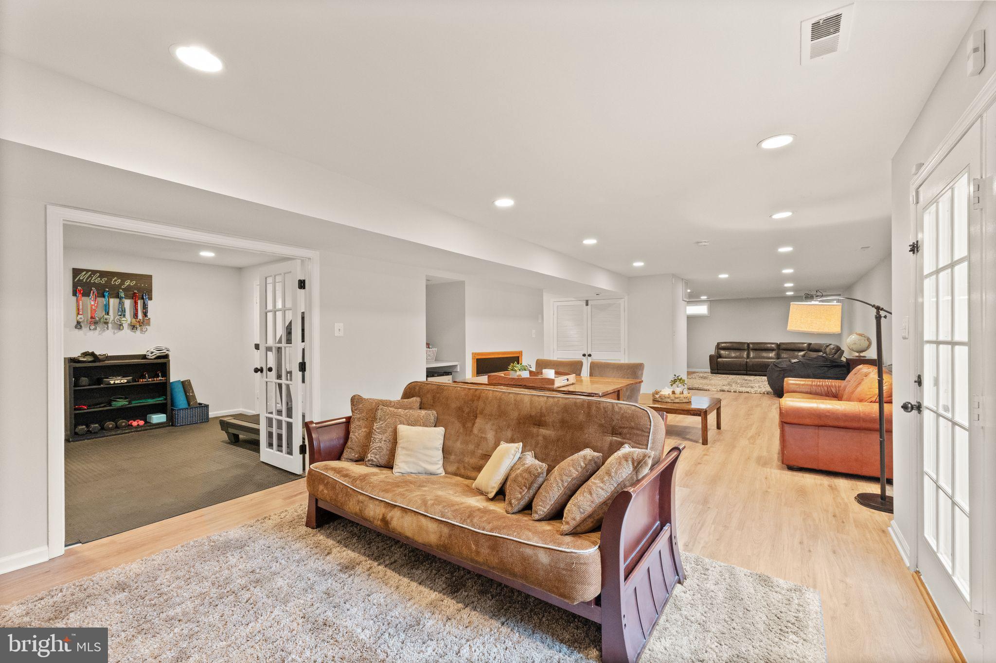 WOODLEA MANOR - Residential