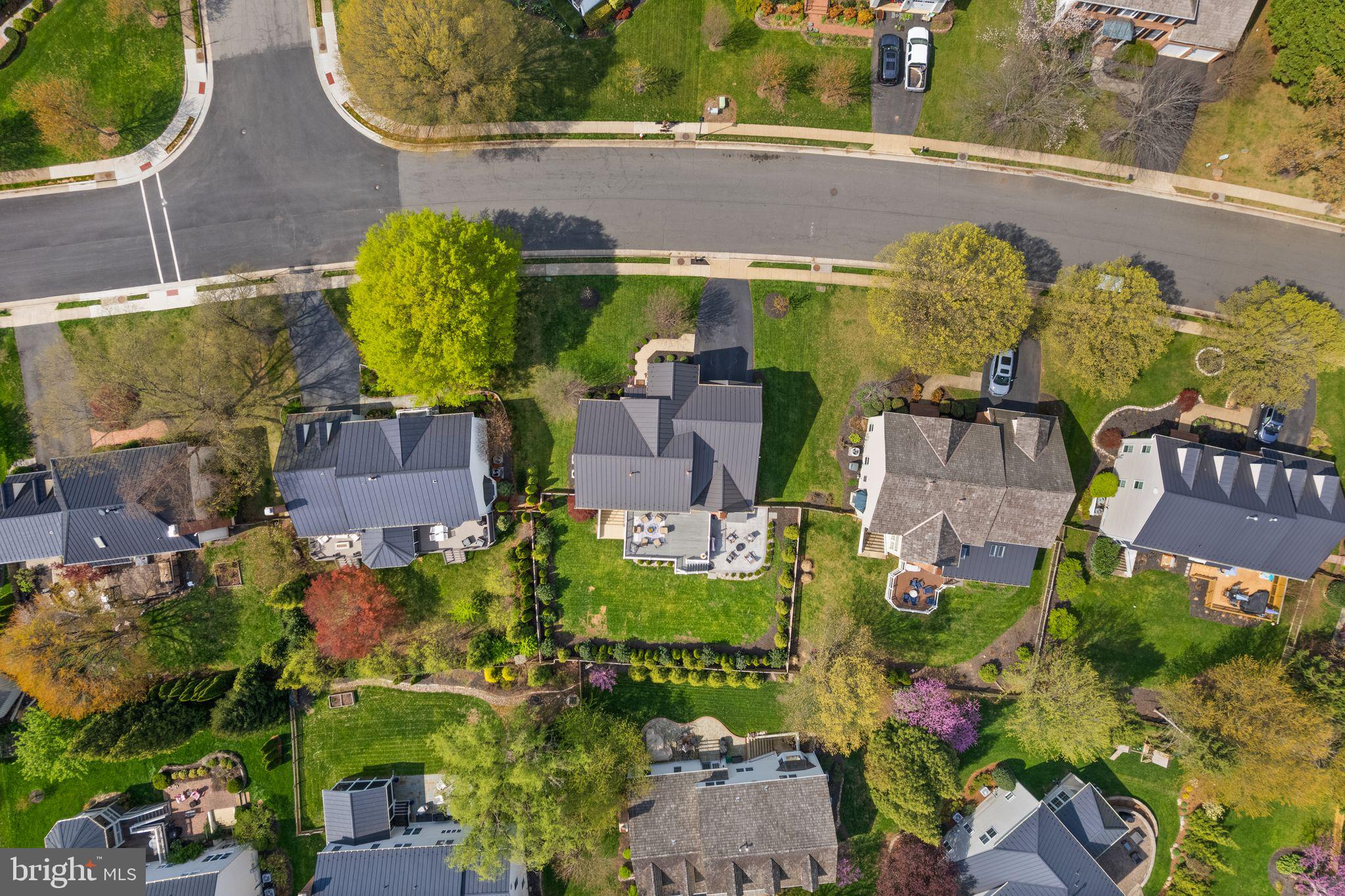 WOODLEA MANOR - Residential